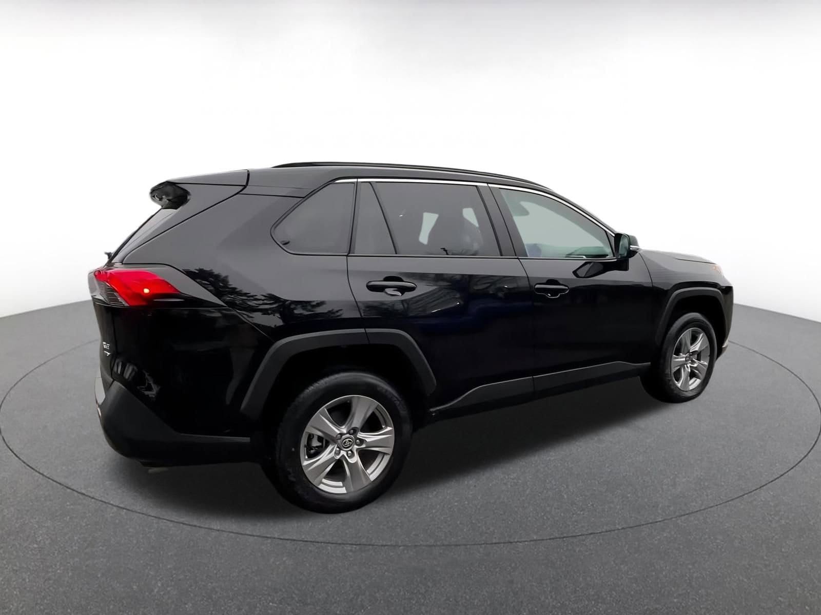 Thumbnail: 2025 Toyota RAV4 - 14