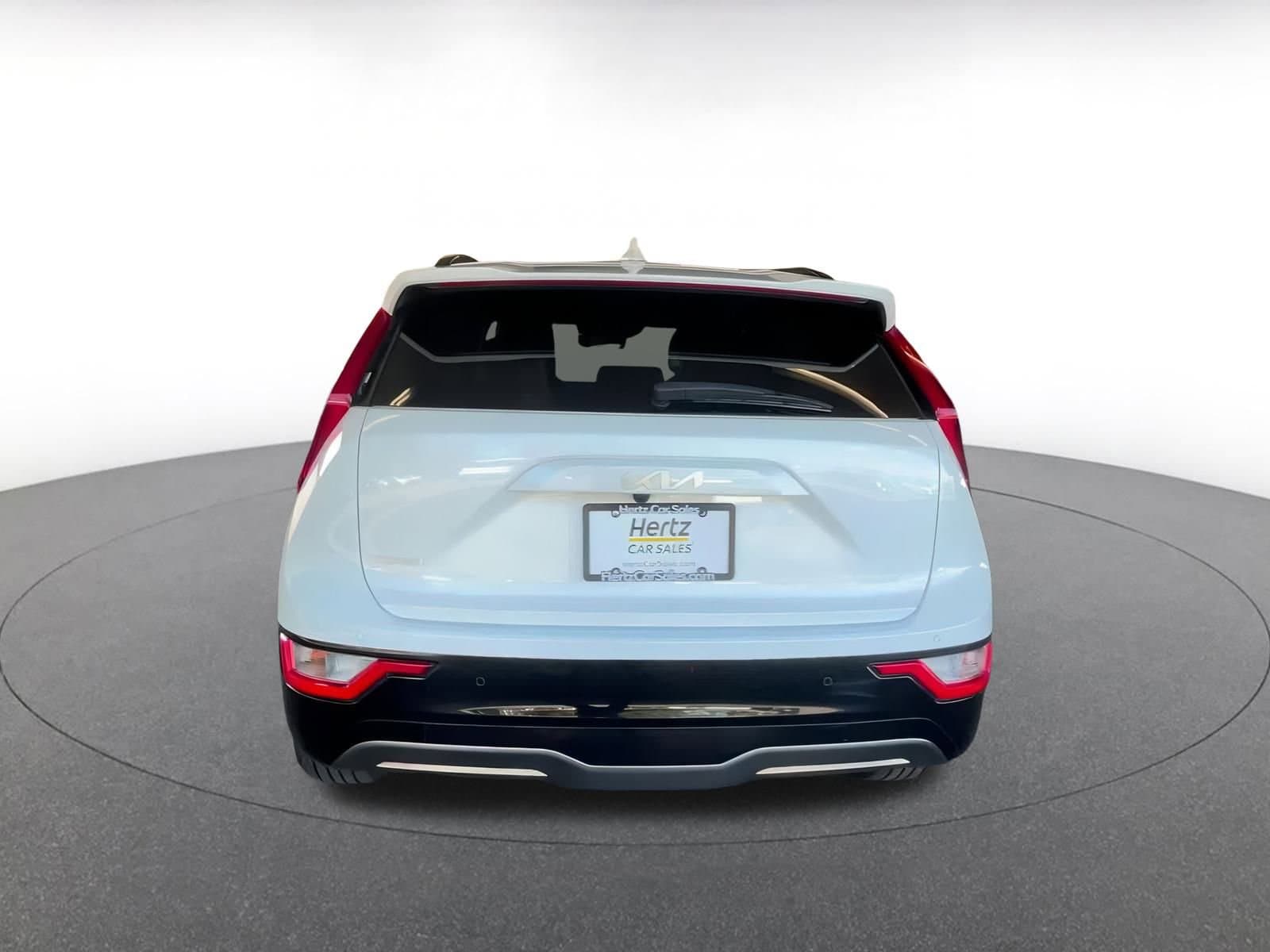 Thumbnail: 2023 Kia Niro - 12