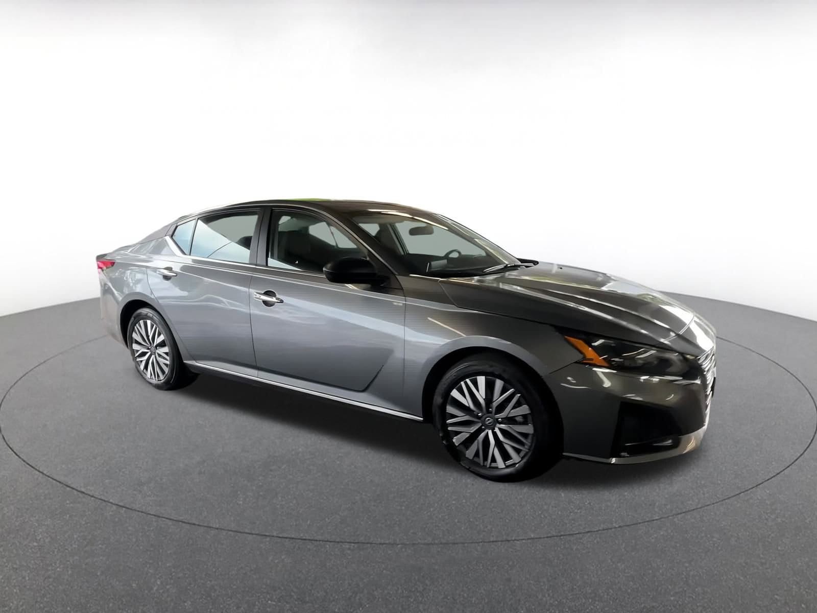 Thumbnail: 2024 Nissan Altima - 2