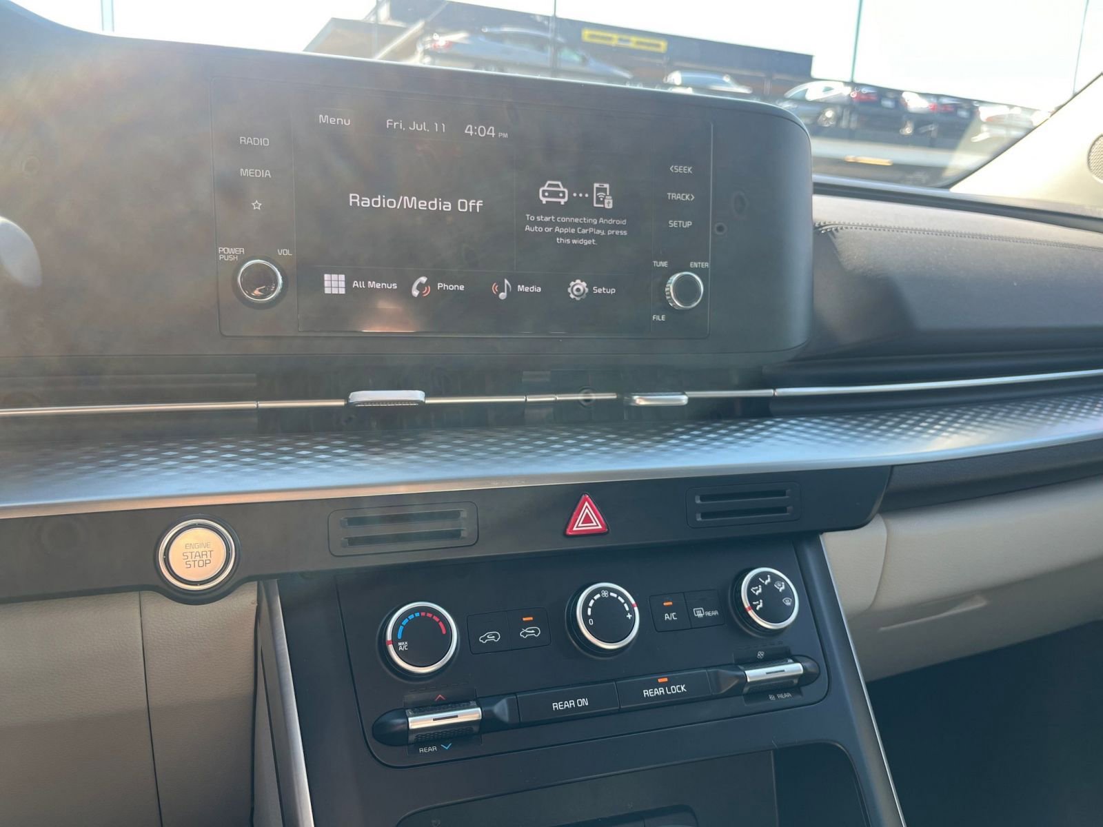 Thumbnail: 2024 Kia Carnival - 21