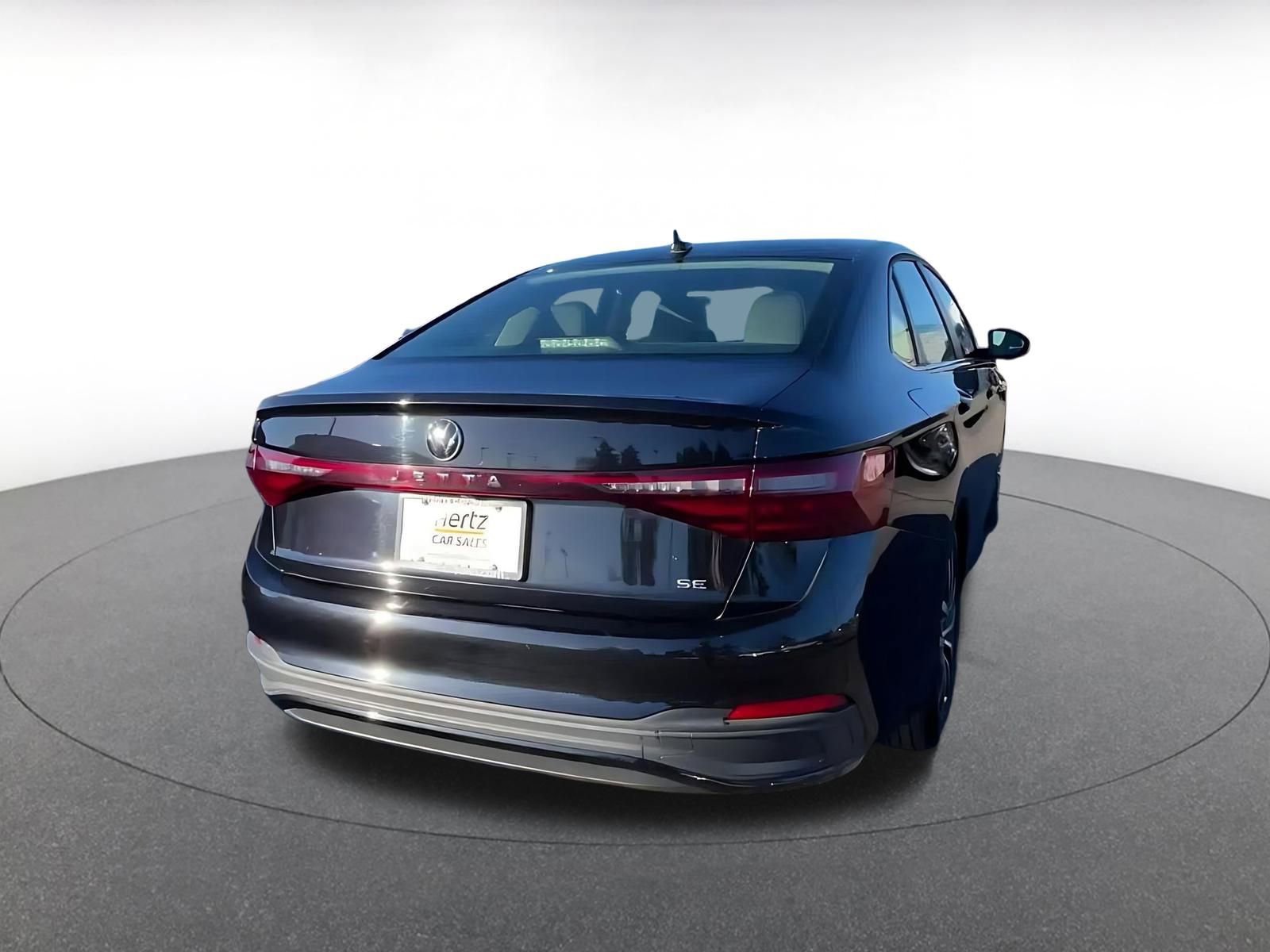 Thumbnail: 2025 Volkswagen Jetta - 14