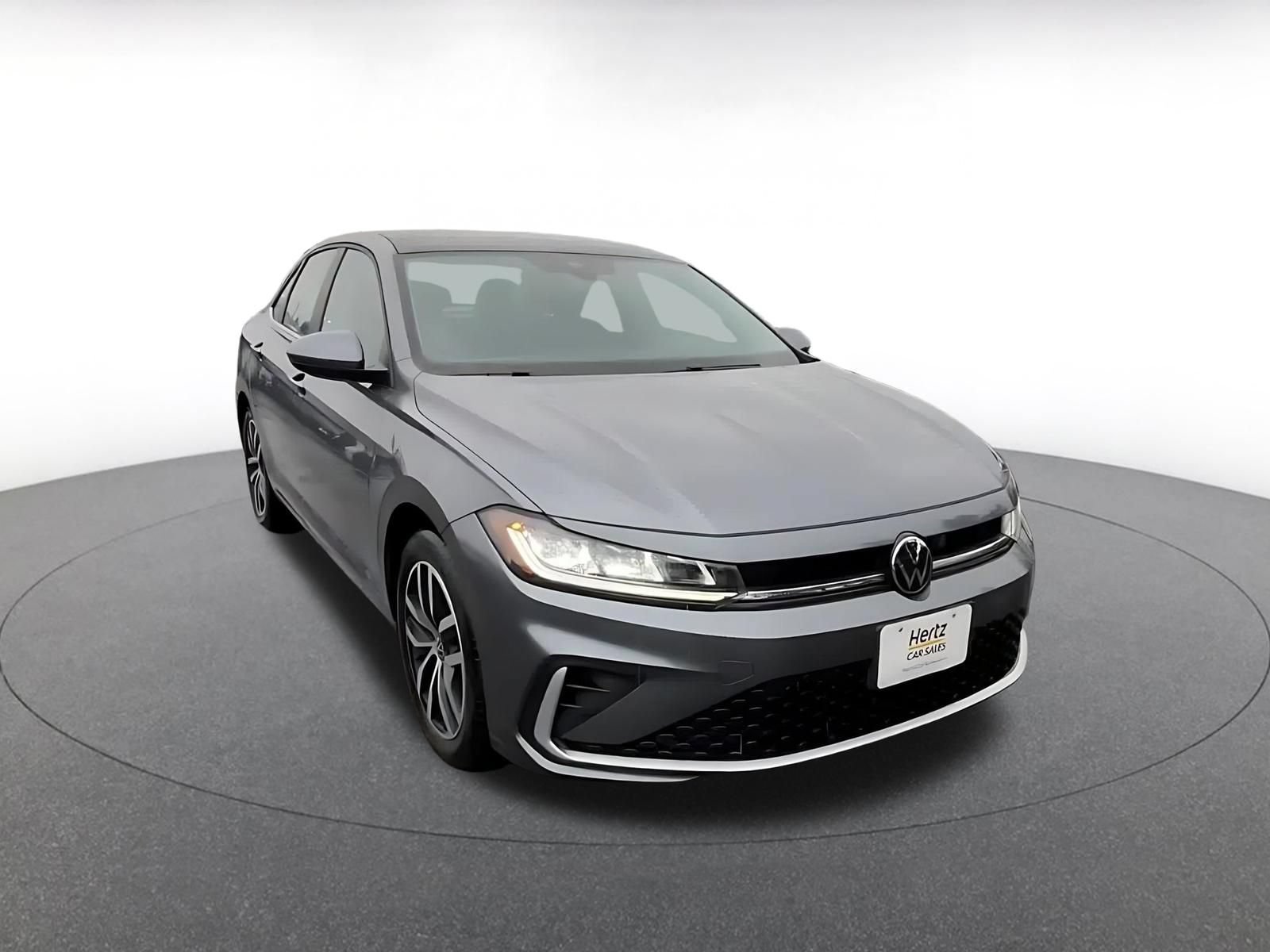 Thumbnail: 2025 Volkswagen Jetta - 3