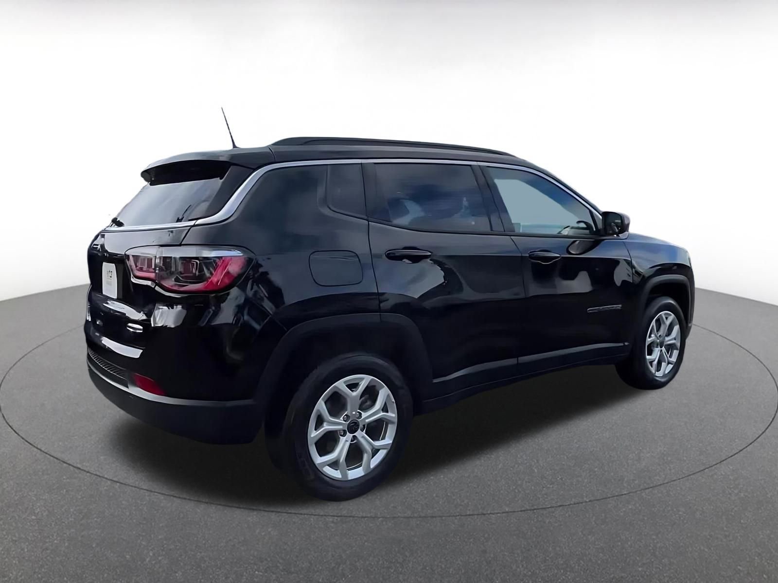 Thumbnail: 2025 Jeep Compass - 15