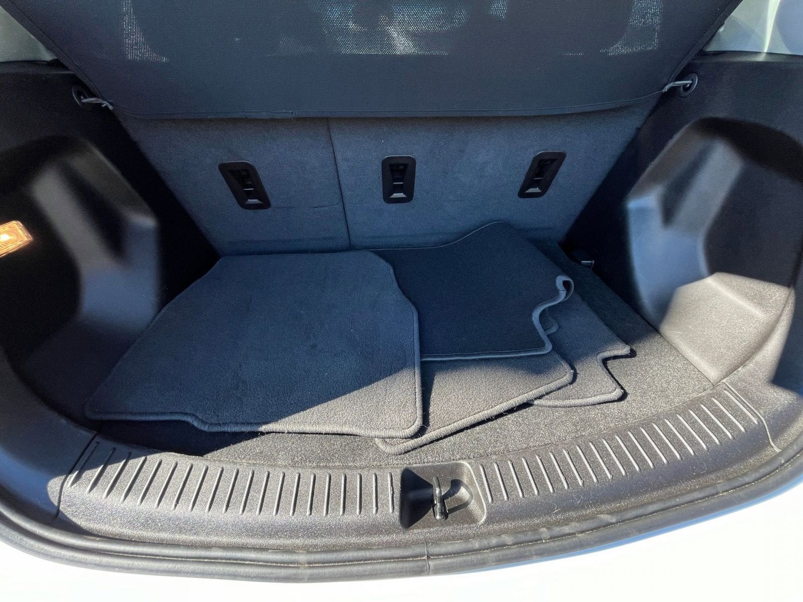 Thumbnail: 2023 Chevrolet Bolt EV - 33