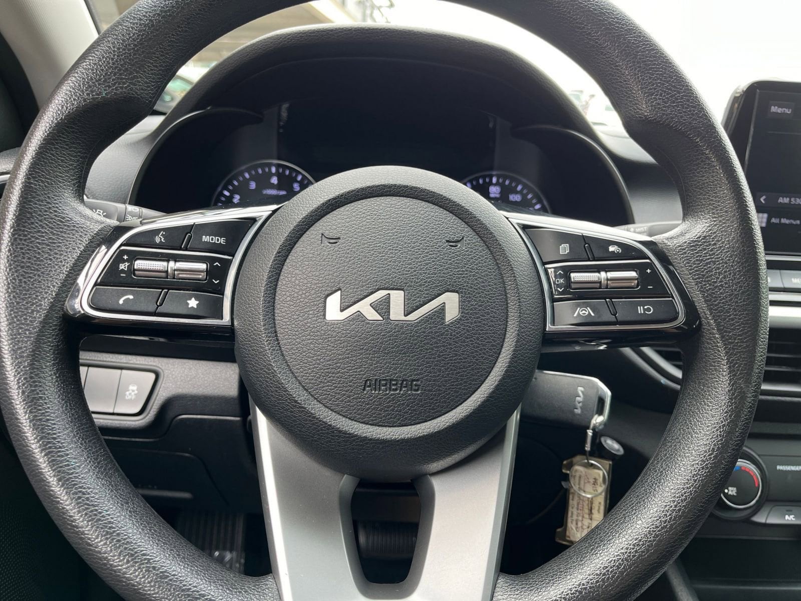 Thumbnail: 2022 Kia Forte - 28