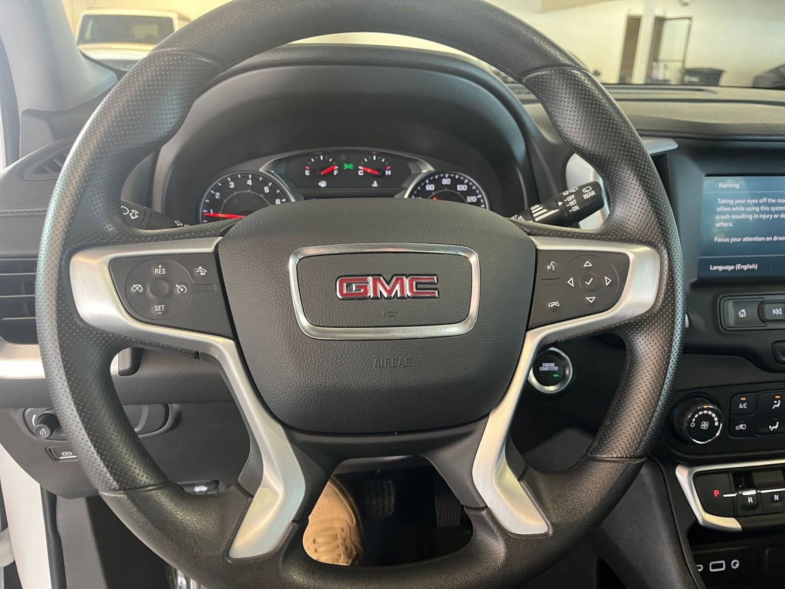 Thumbnail: 2024 GMC Terrain - 28