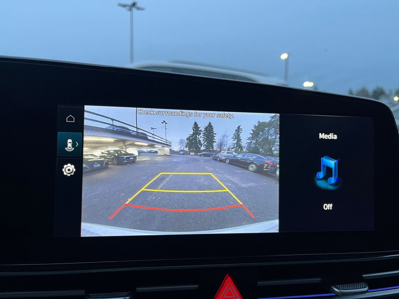 Thumbnail: 2025 Hyundai Elantra - 18