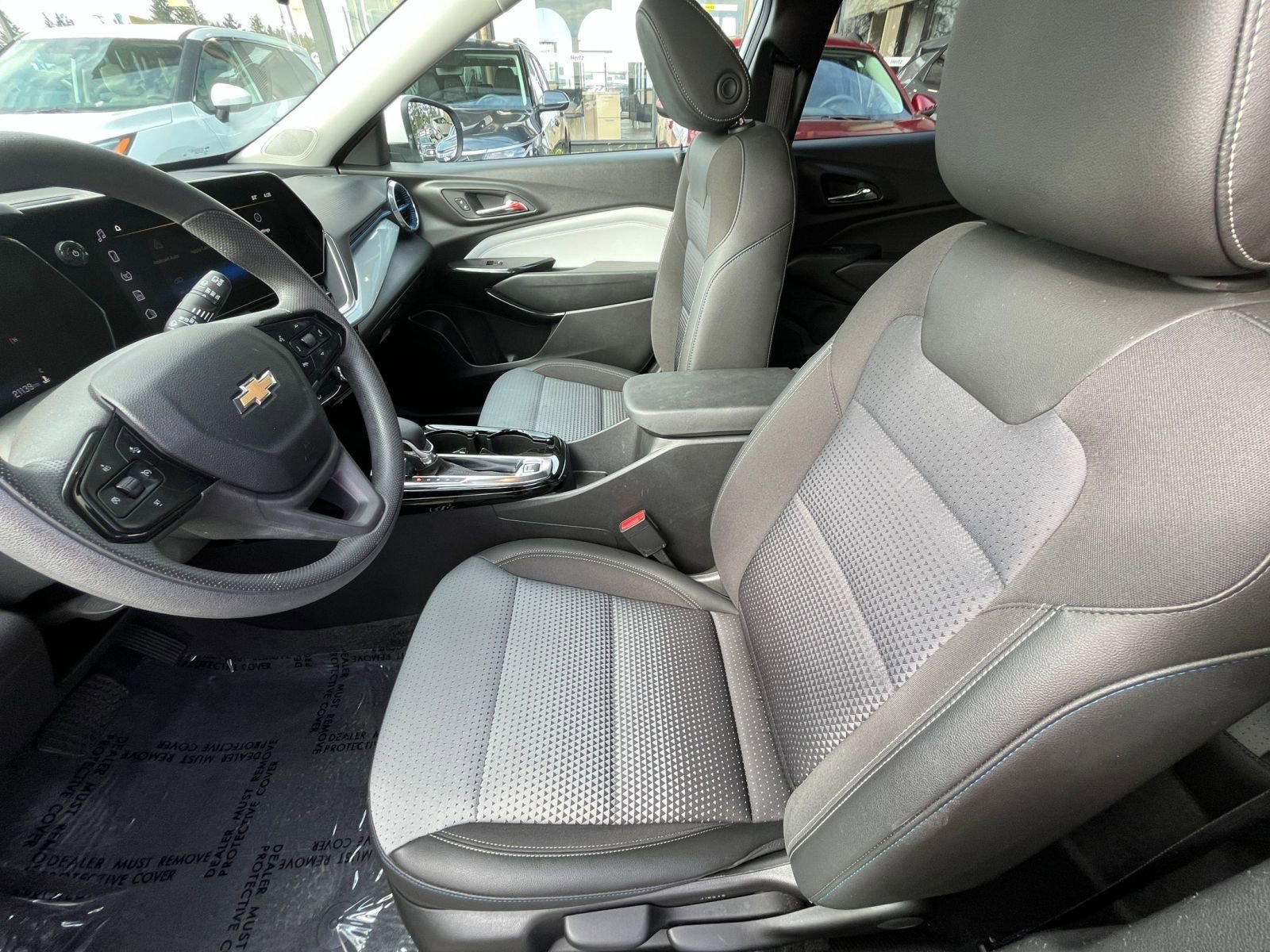 Thumbnail: 2025 Chevrolet Trax - 28