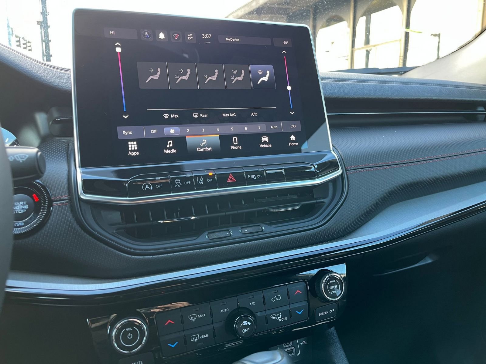 Thumbnail: 2025 Jeep Compass - 20