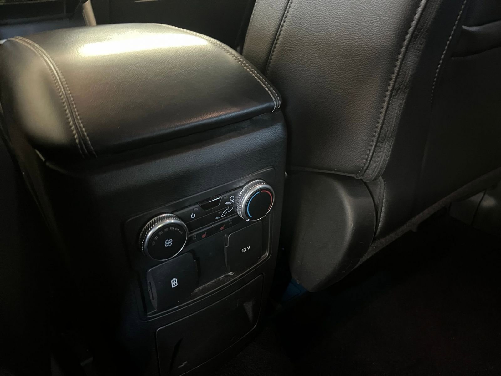 Thumbnail: 2023 Ford Explorer - 25