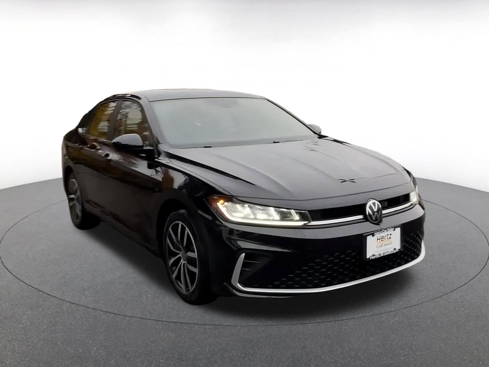 Thumbnail: 2025 Volkswagen Jetta - 3