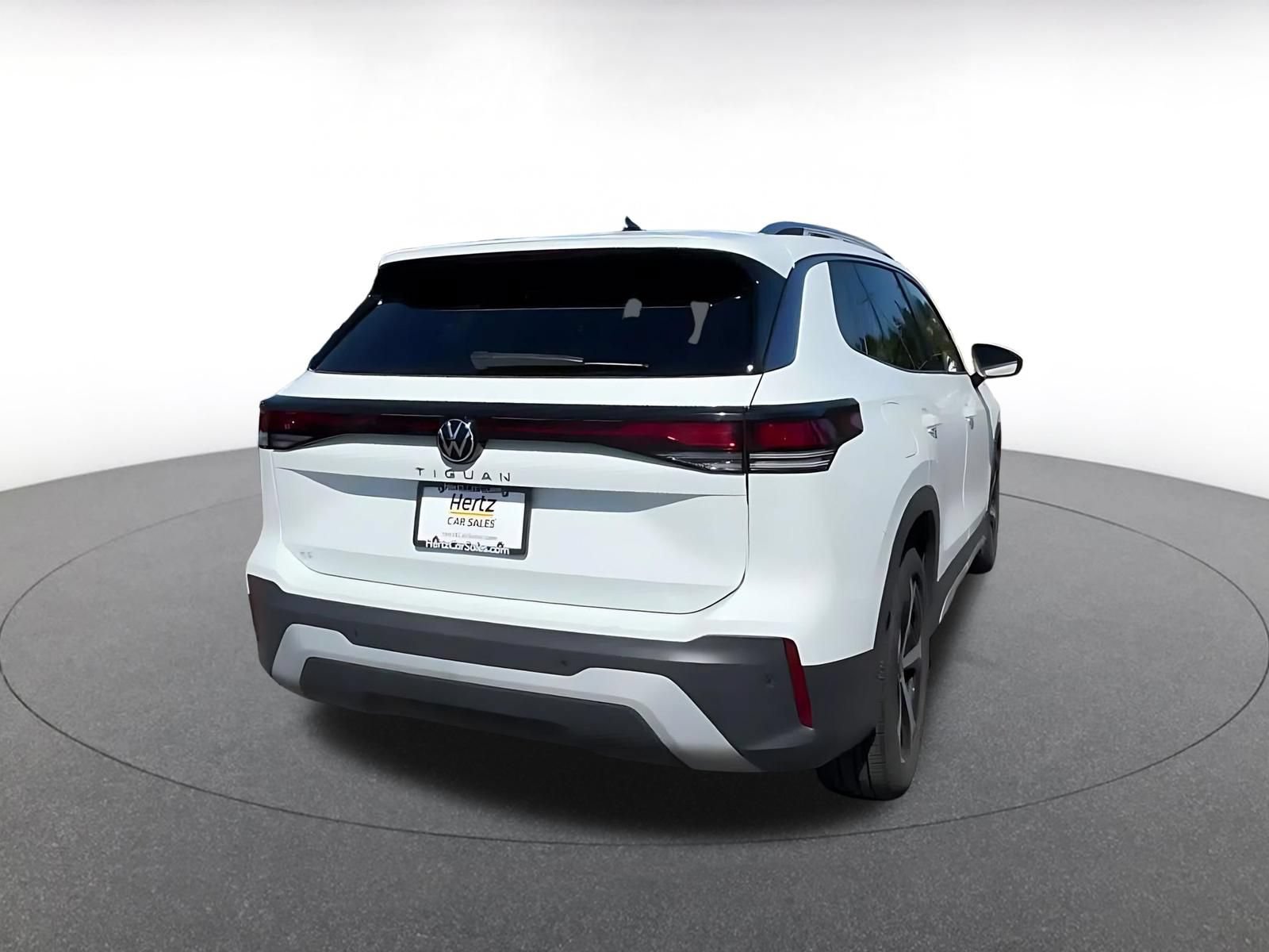 Thumbnail: 2026 Volkswagen Tiguan - 12