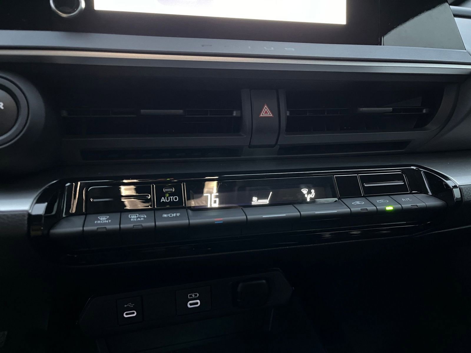 Thumbnail: 2025 Toyota Prius - 24