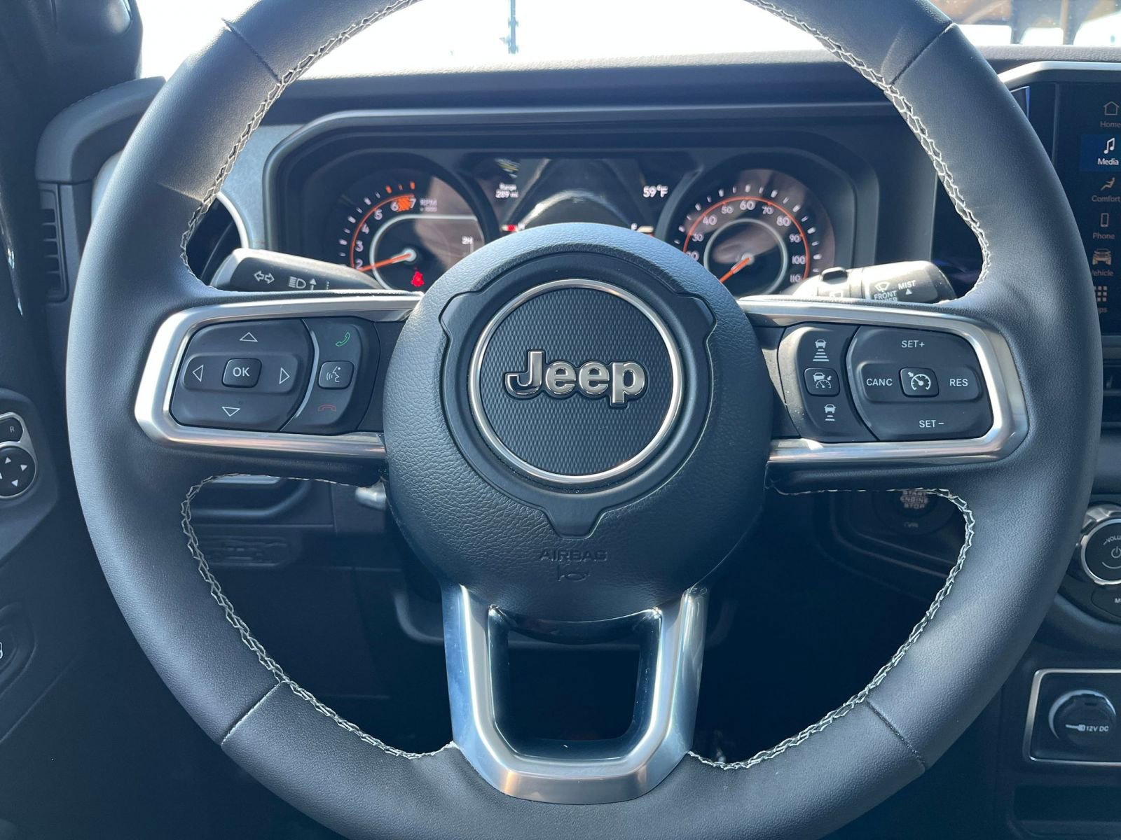 Thumbnail: 2025 Jeep Wrangler - 29