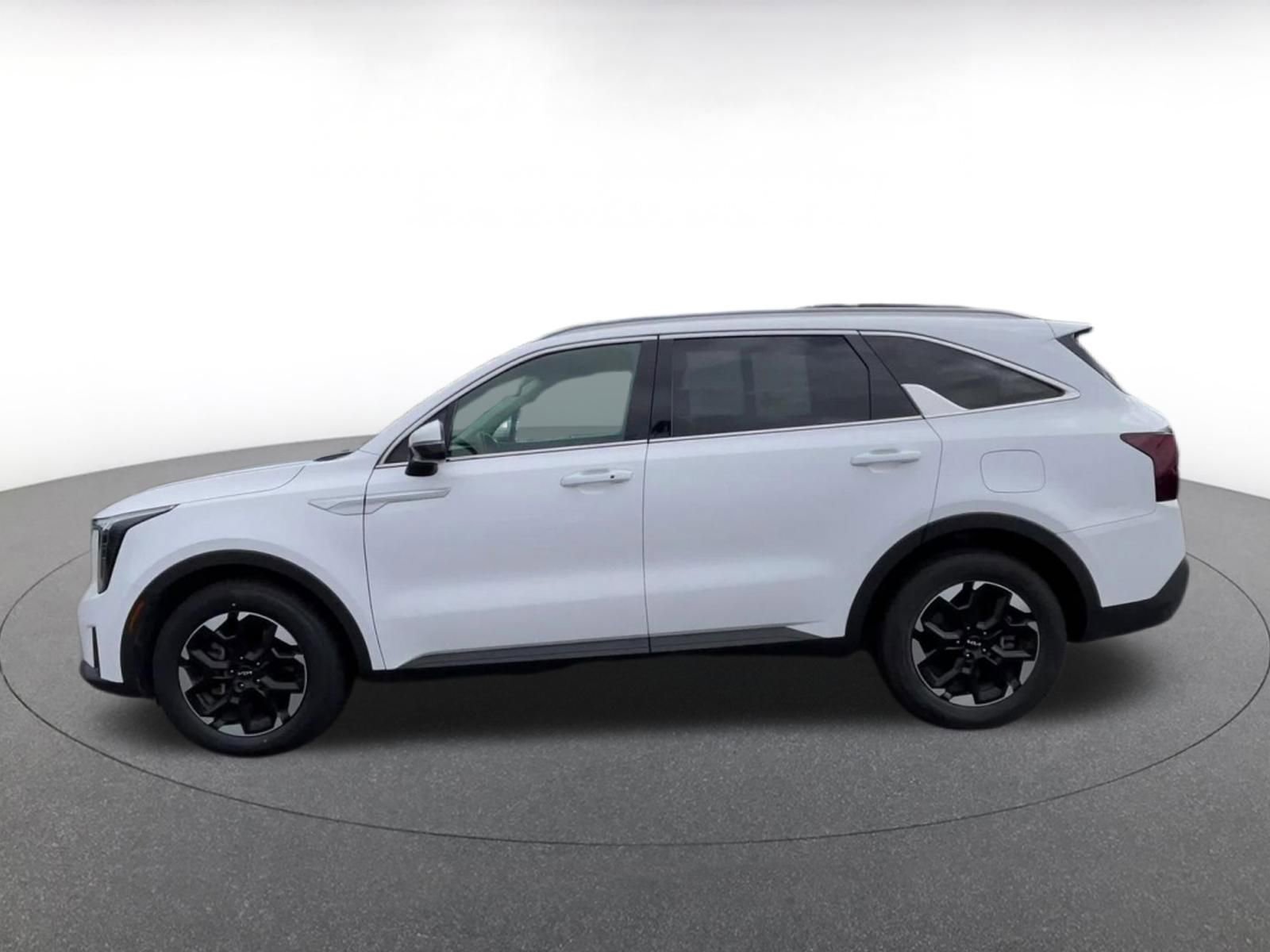 Thumbnail: 2024 Kia Sorento - 9