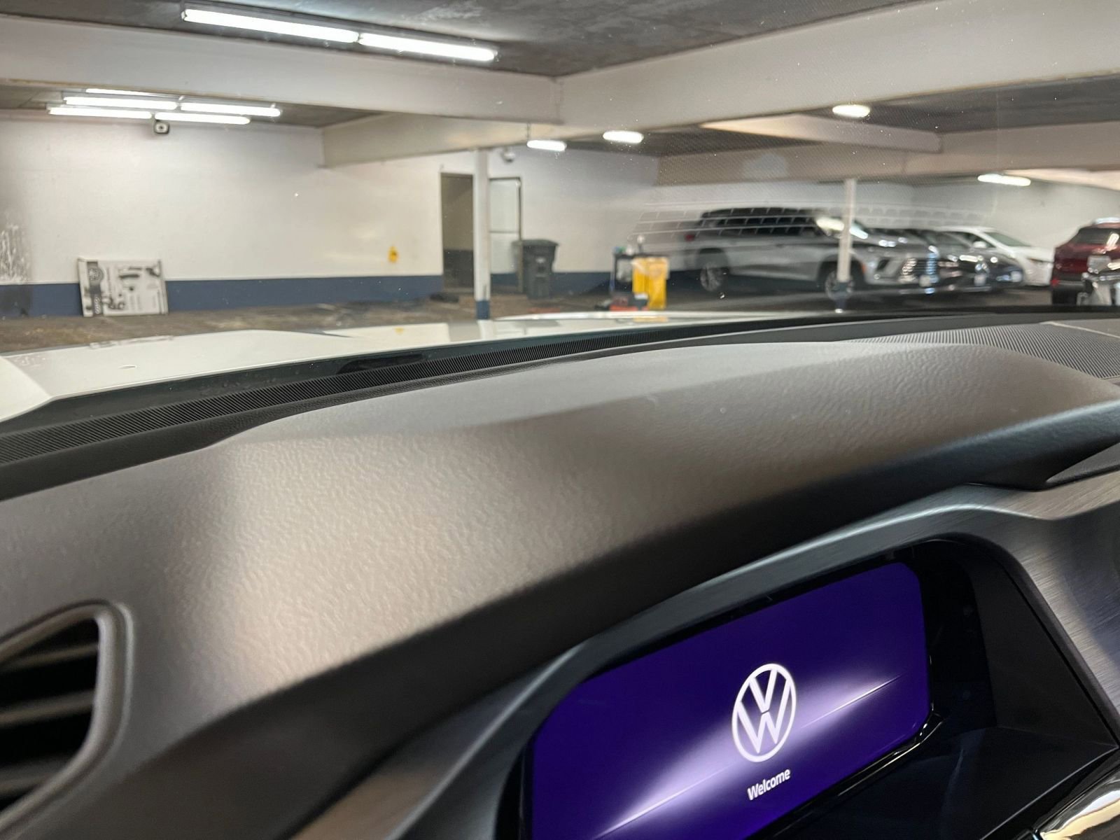 Thumbnail: 2025 Volkswagen Atlas - 35