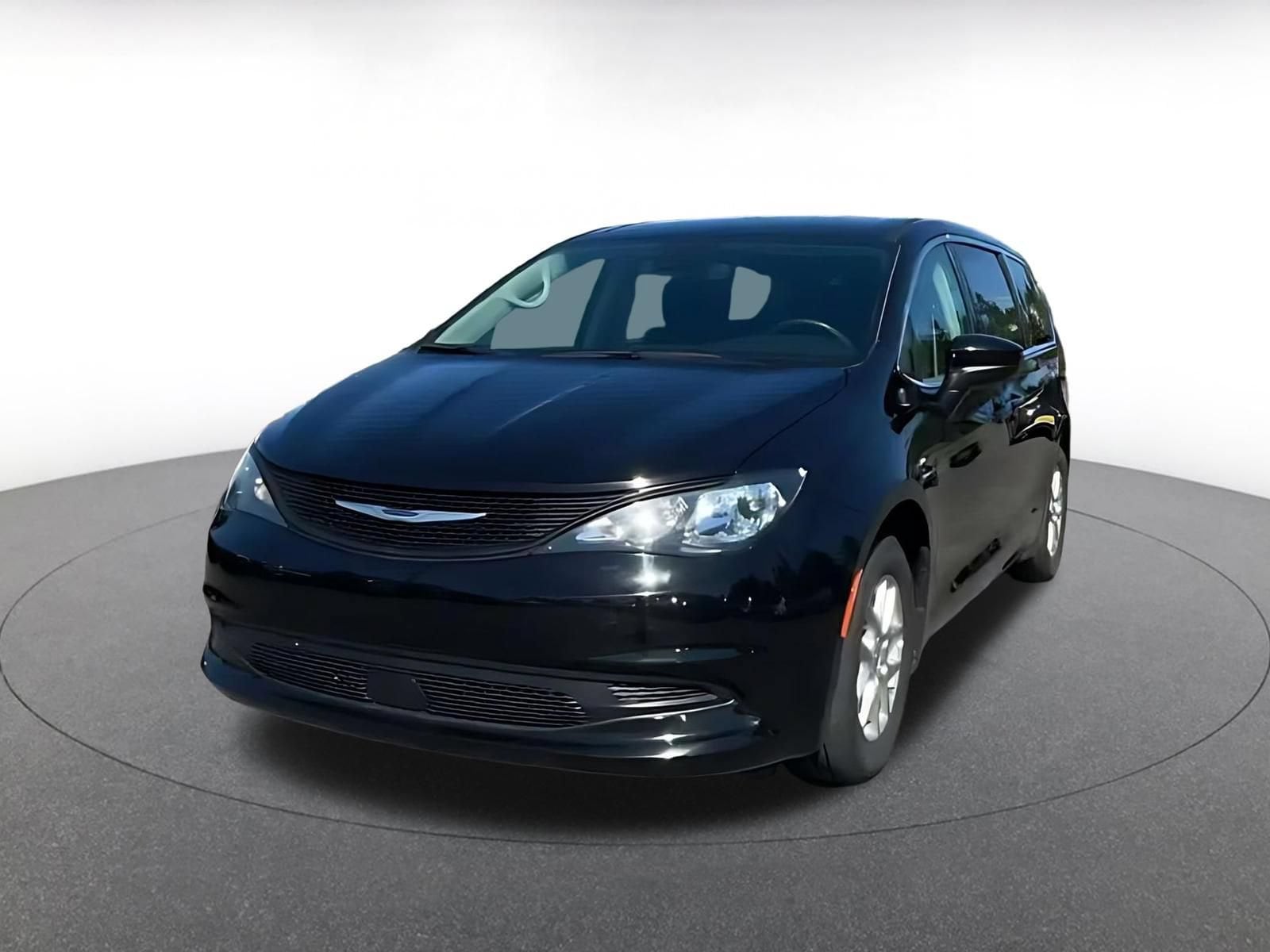 Thumbnail: 2024 Chrysler Voyager - 7