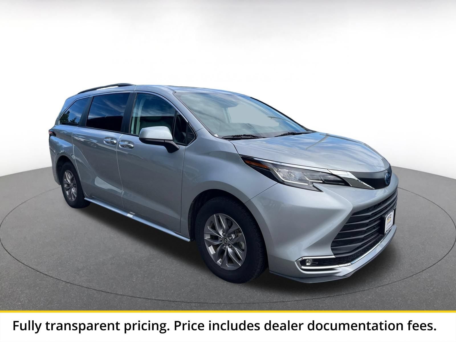 Thumbnail: 2023 Toyota Sienna - 1