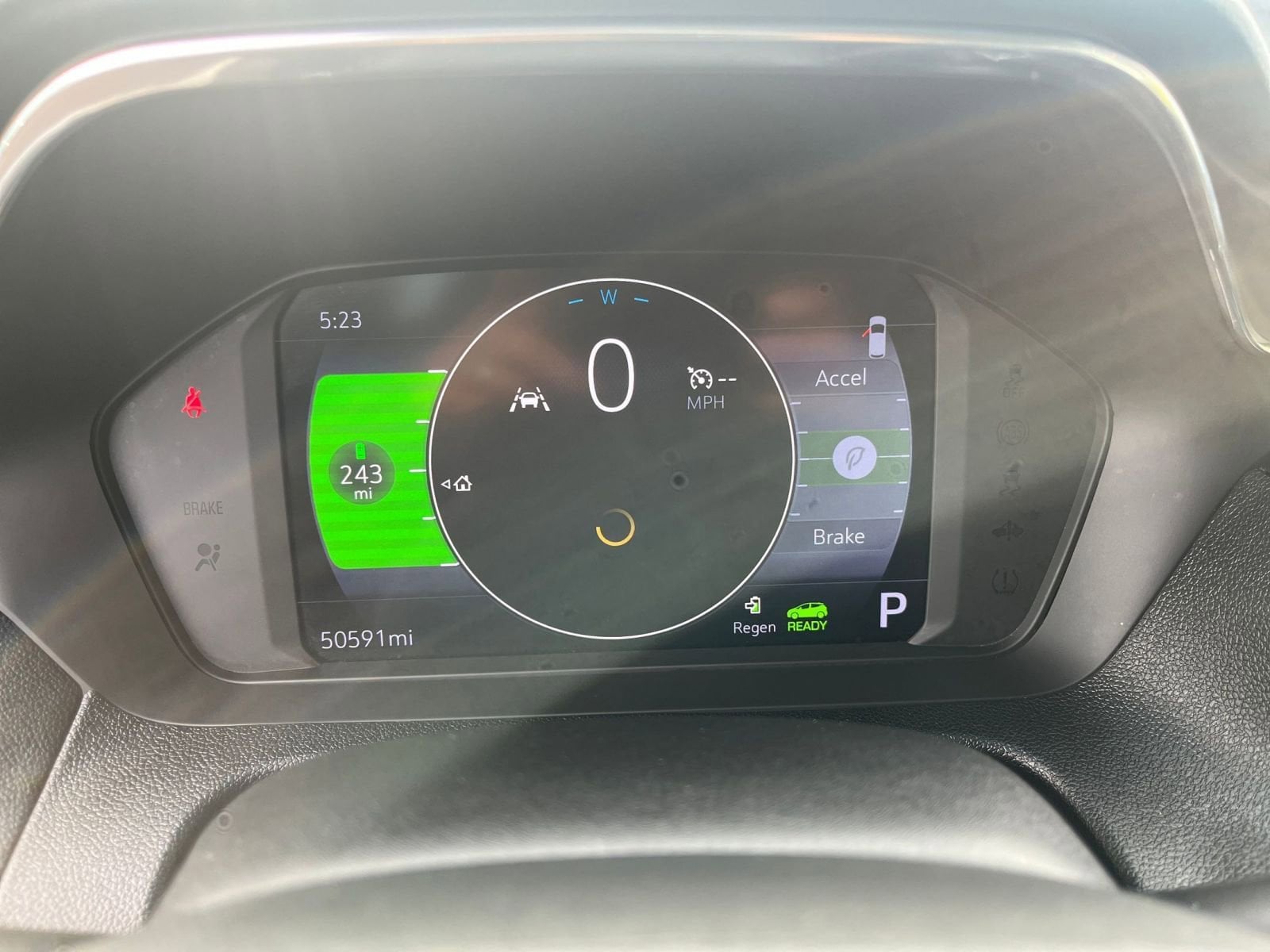 Thumbnail: 2023 Chevrolet Bolt EV - 18