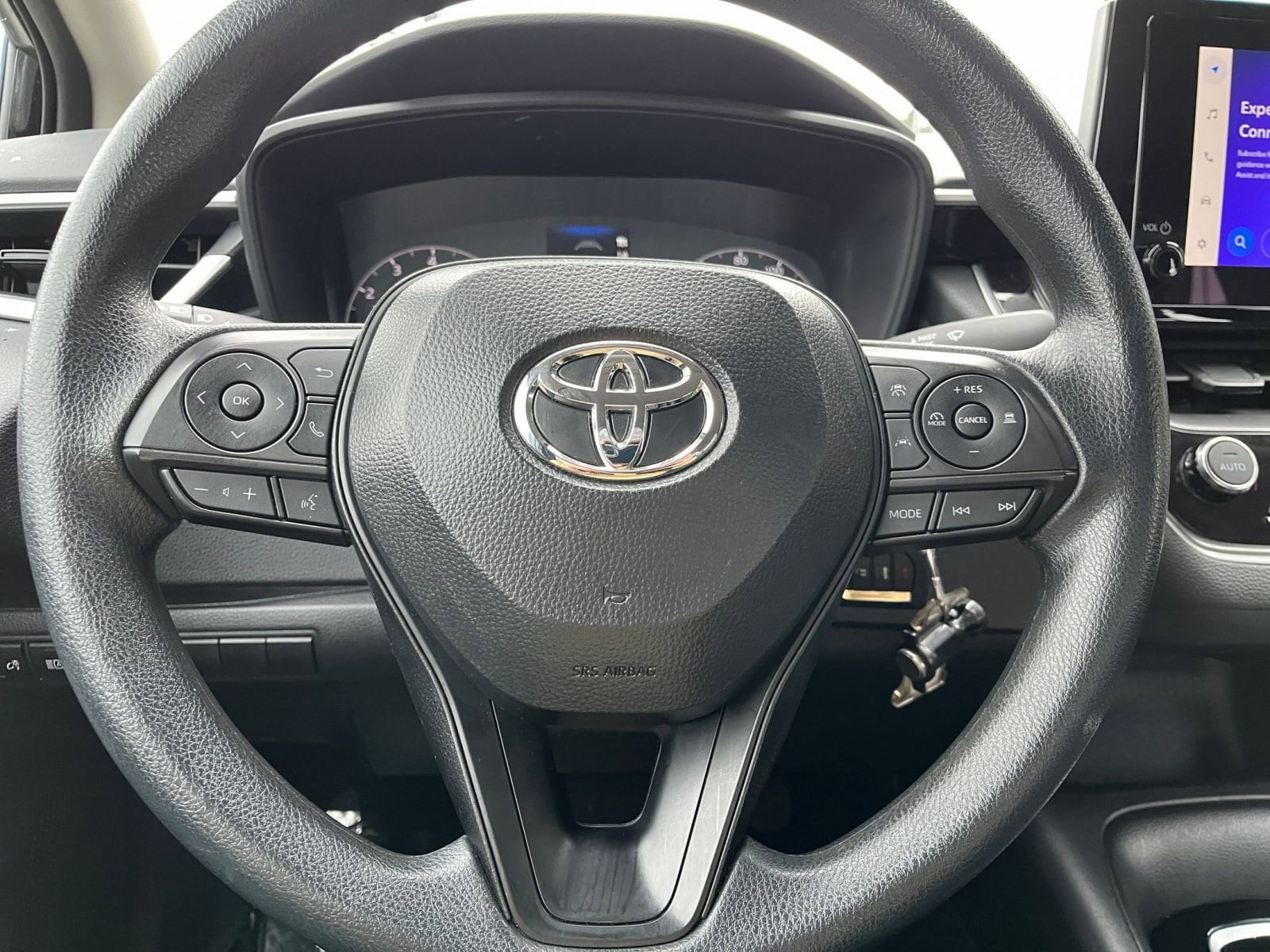 Thumbnail: 2025 Toyota Corolla - 28