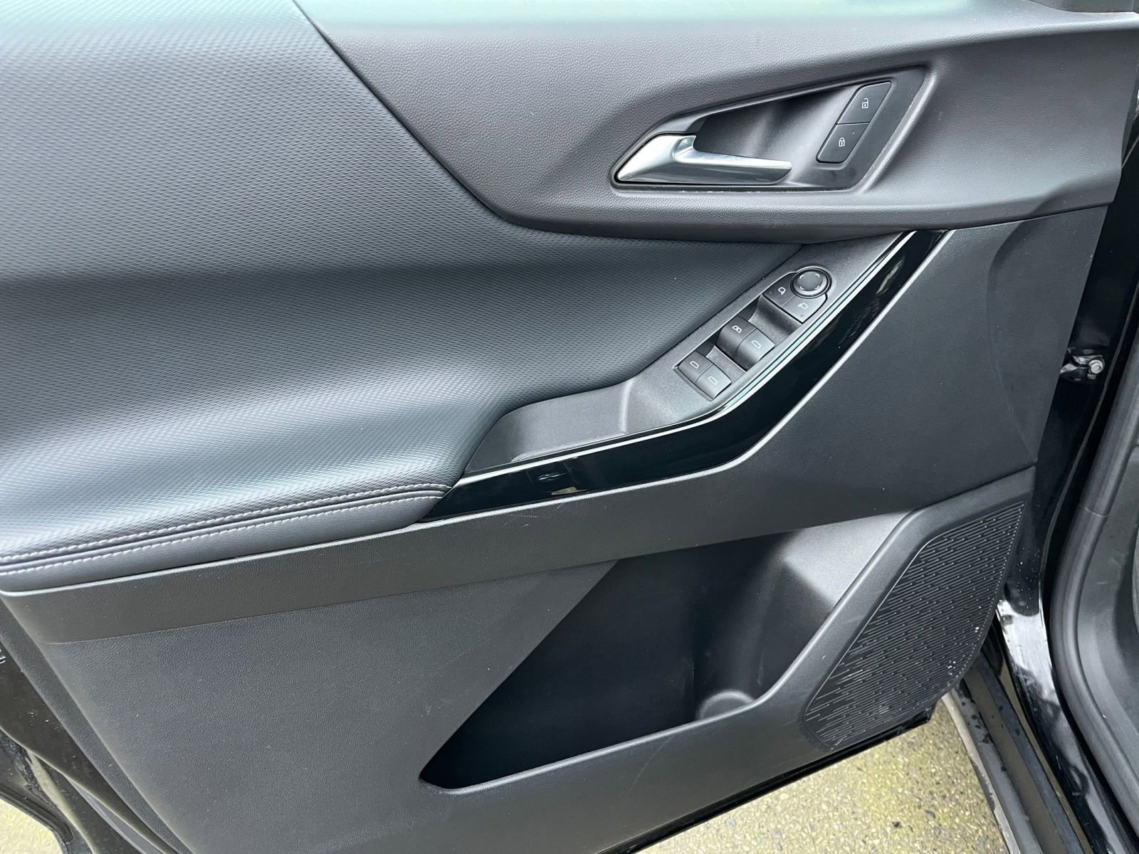 Thumbnail: 2025 Chevrolet Equinox - 18