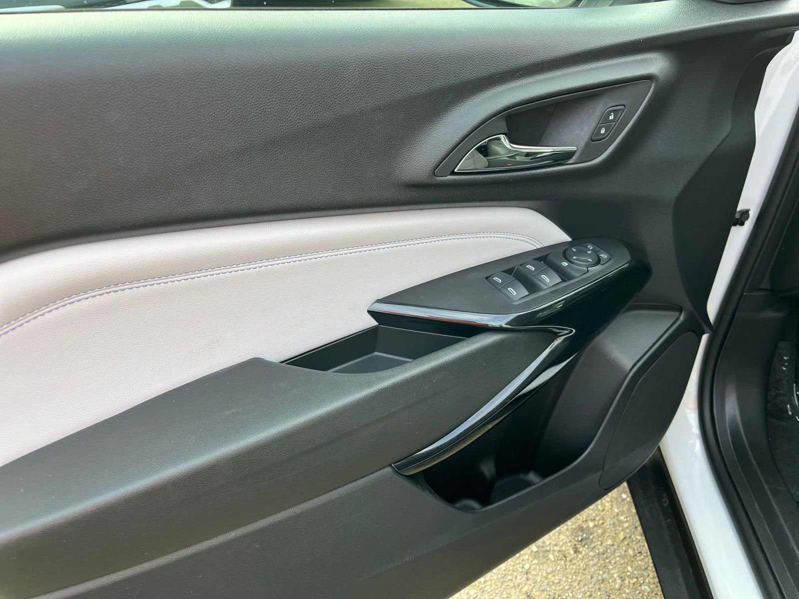 Thumbnail: 2025 Chevrolet Trax - 18