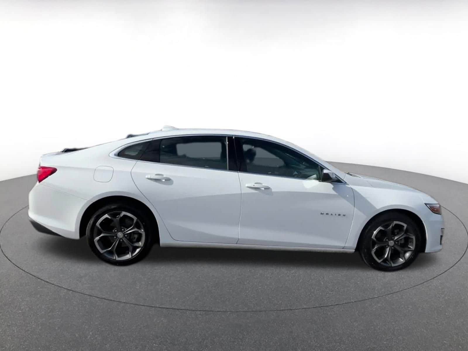 Thumbnail: 2023 Chevrolet Malibu - 16