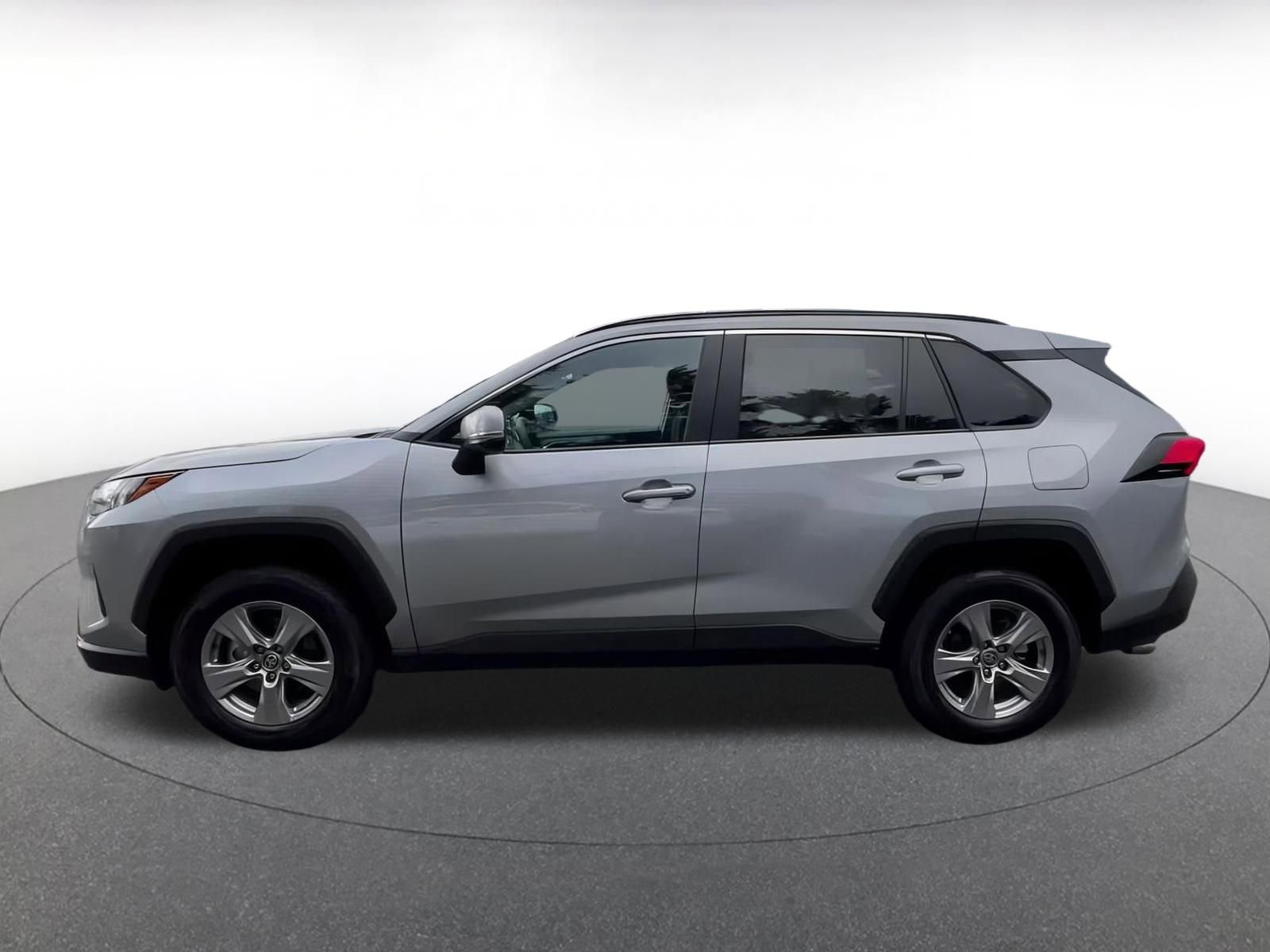 Thumbnail: 2025 Toyota RAV4 - 9