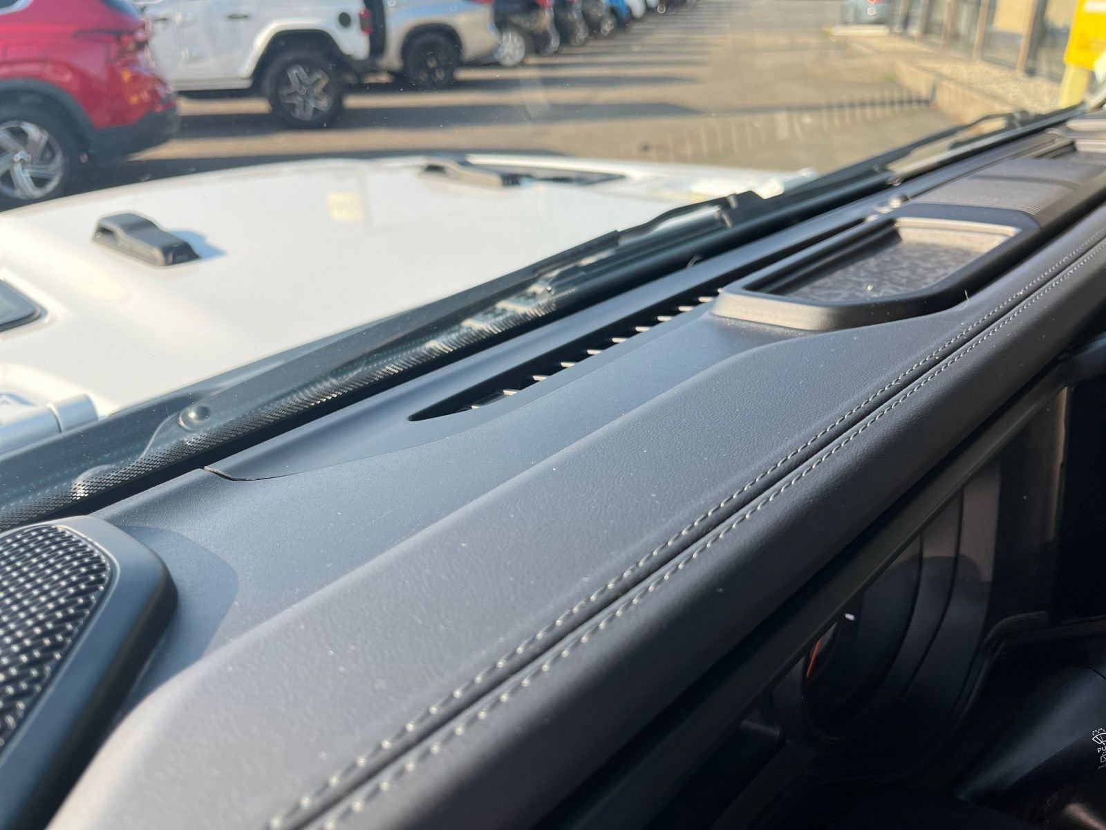 Thumbnail: 2025 Jeep Wrangler - 34