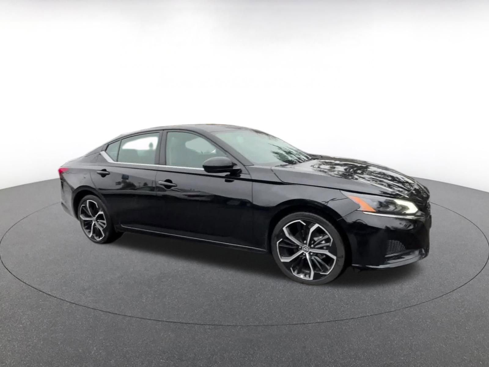 Thumbnail: 2025 Nissan Altima - 2