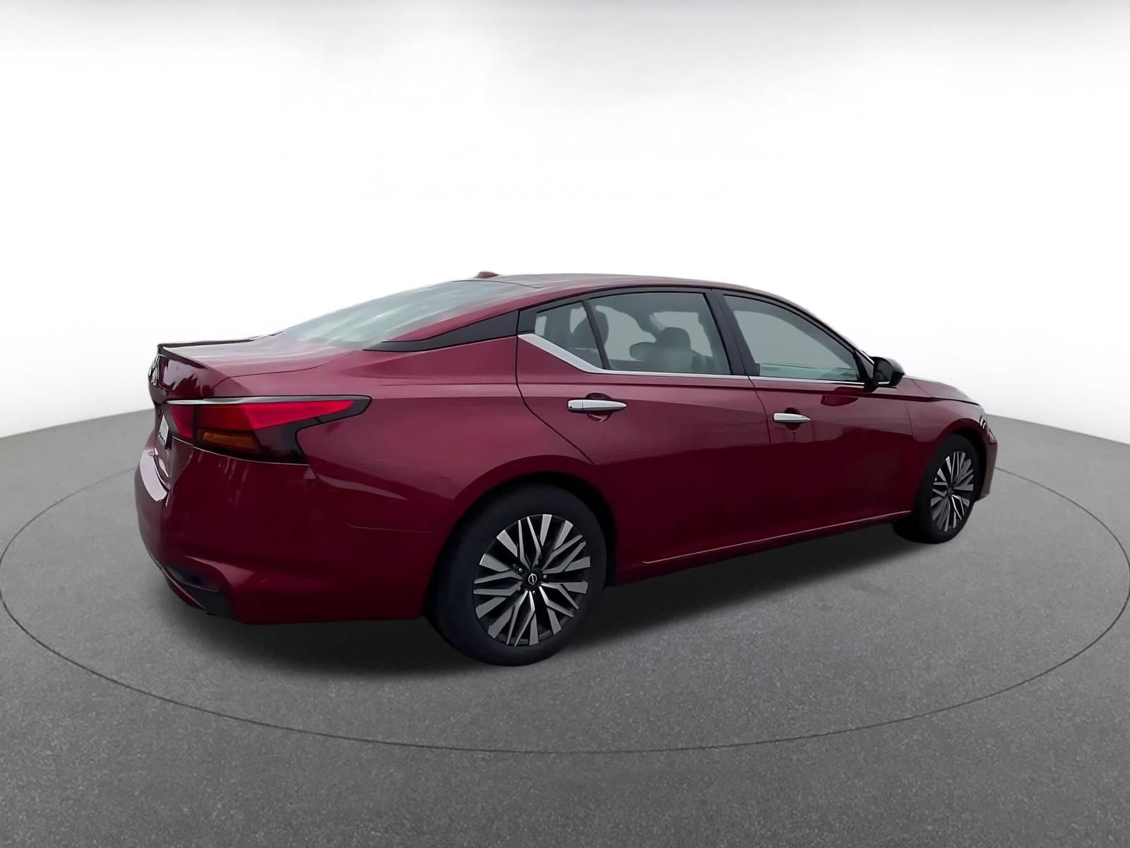 Thumbnail: 2025 Nissan Altima - 12