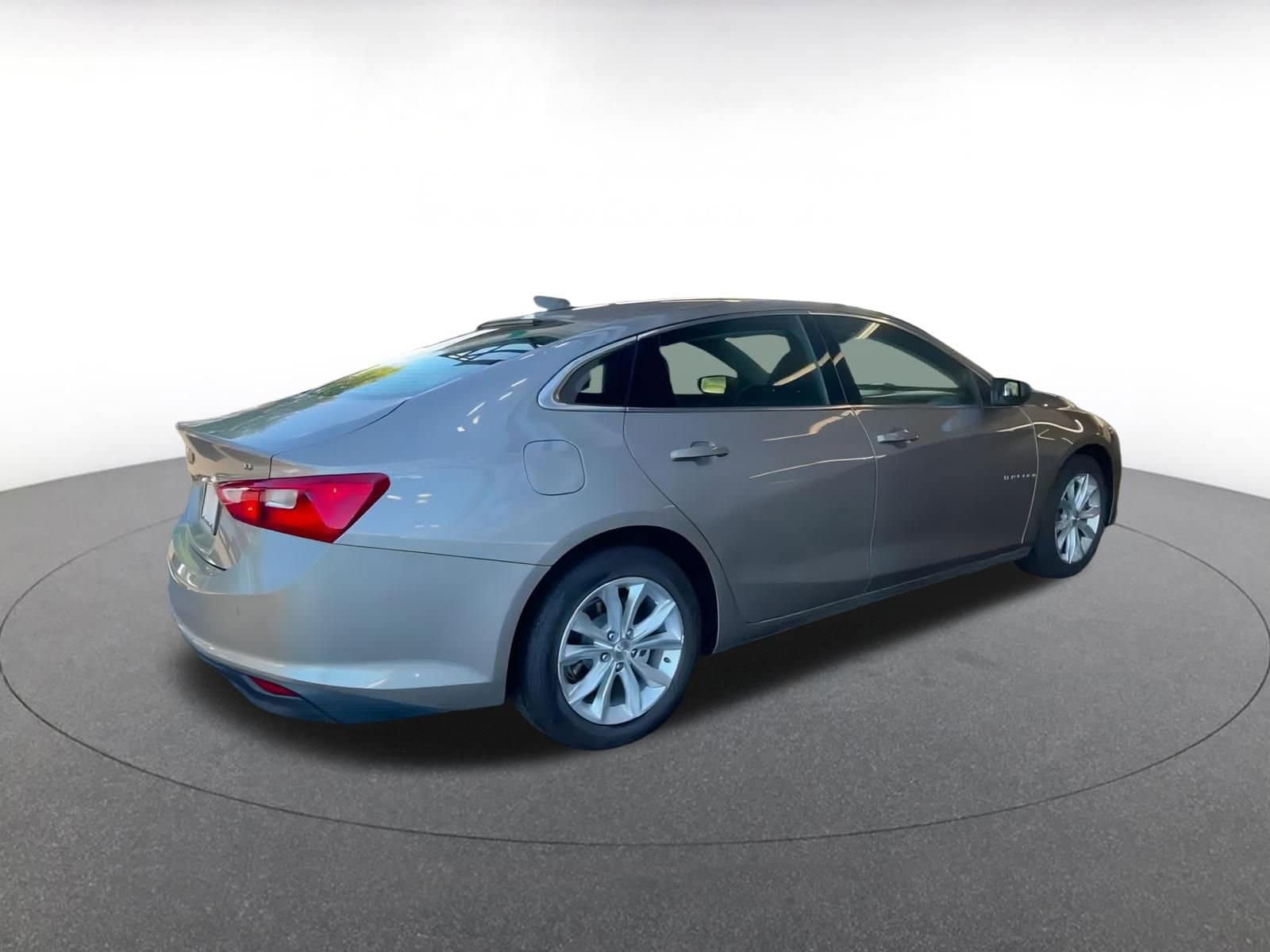 Thumbnail: 2023 Chevrolet Malibu - 15