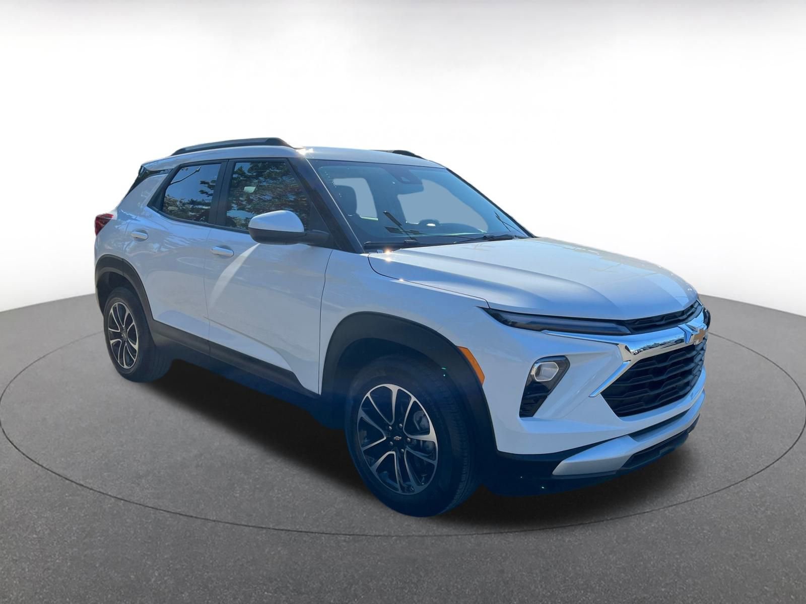 Thumbnail: 2025 Chevrolet TrailBlazer - 1