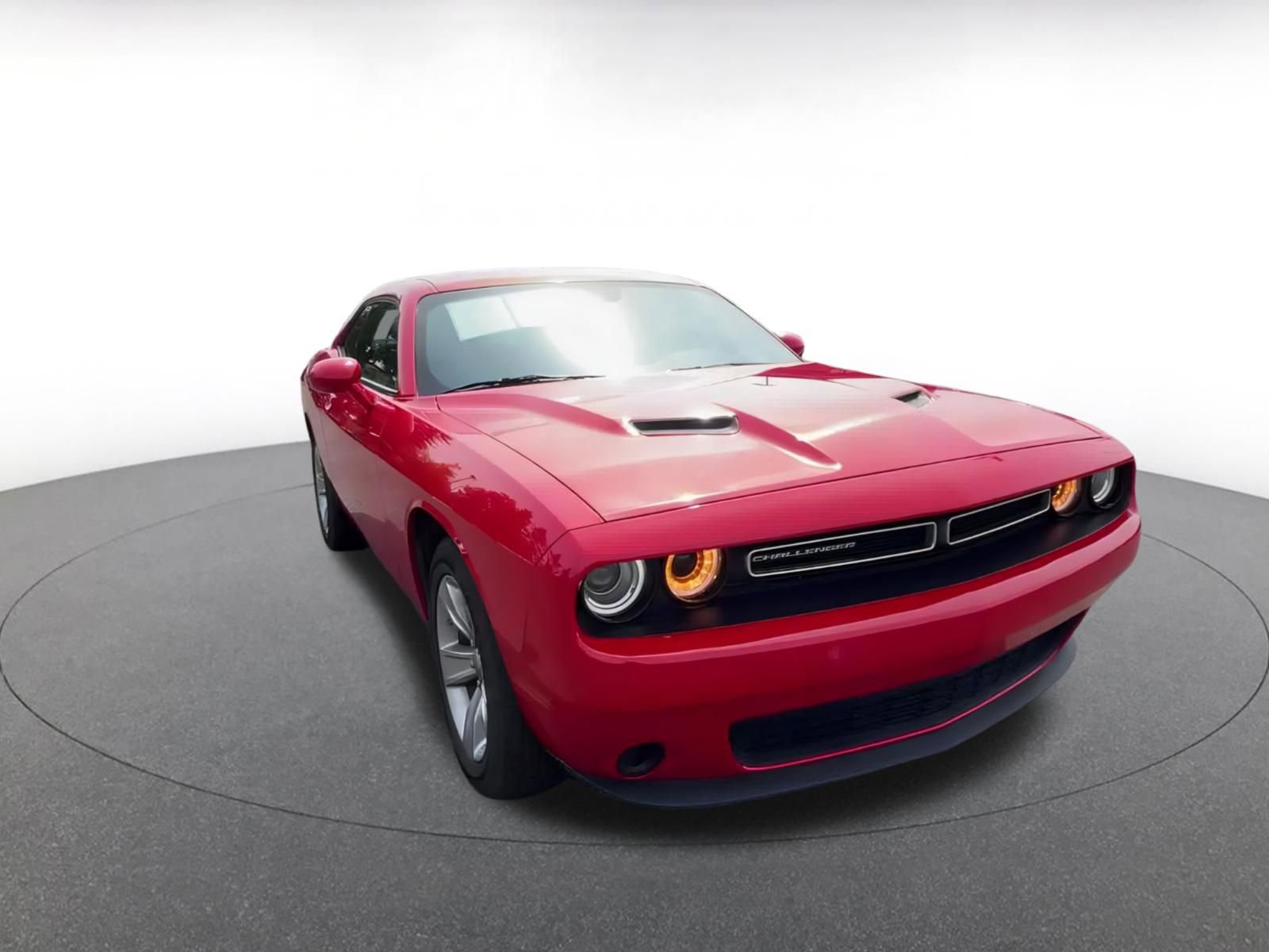 Thumbnail: 2022 Dodge Challenger - 3