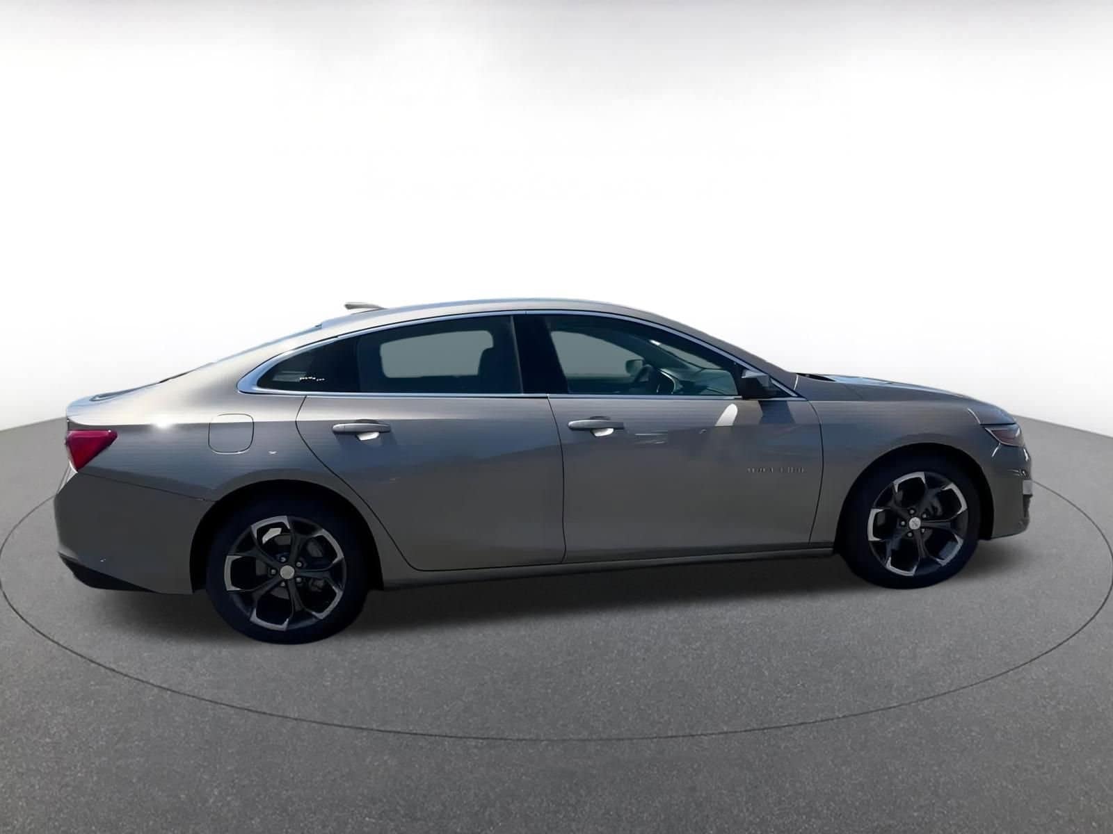 Thumbnail: 2023 Chevrolet Malibu - 16