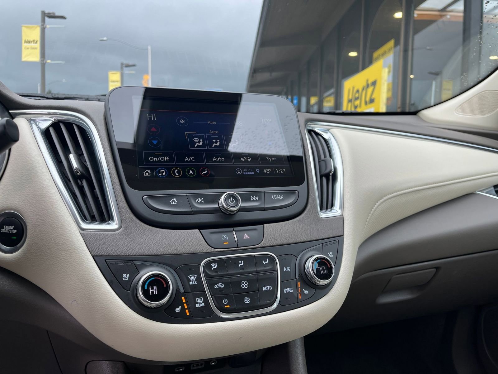 Thumbnail: 2024 Chevrolet Malibu - 21