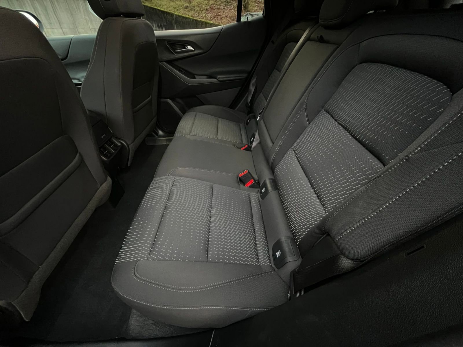 Thumbnail: 2025 Chevrolet Equinox - 25