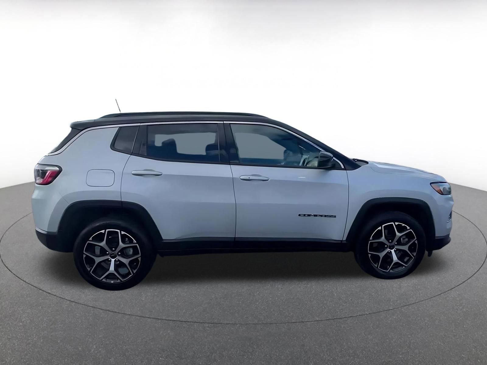Thumbnail: 2025 Jeep Compass - 16