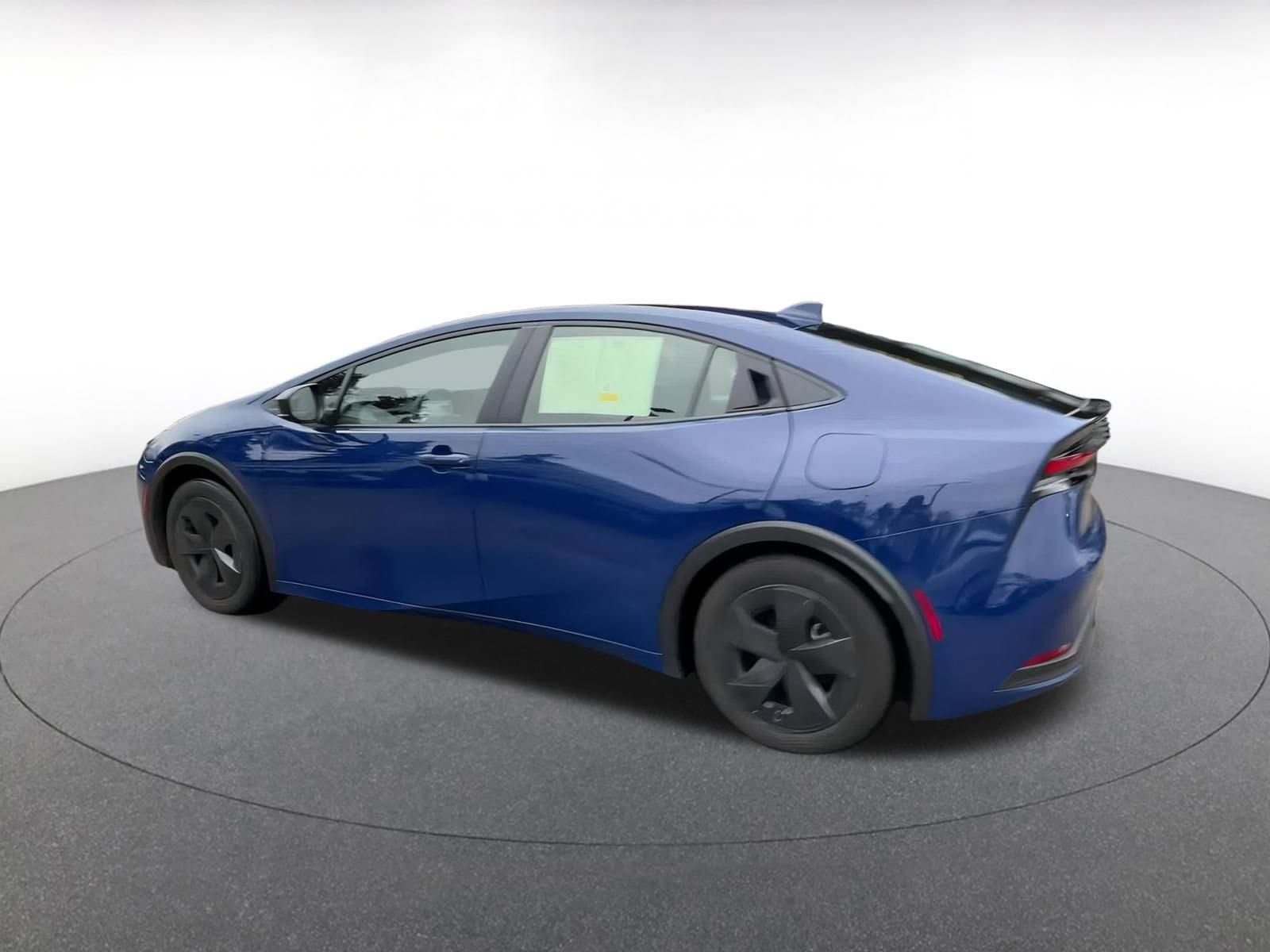 Thumbnail: 2025 Toyota Prius - 10