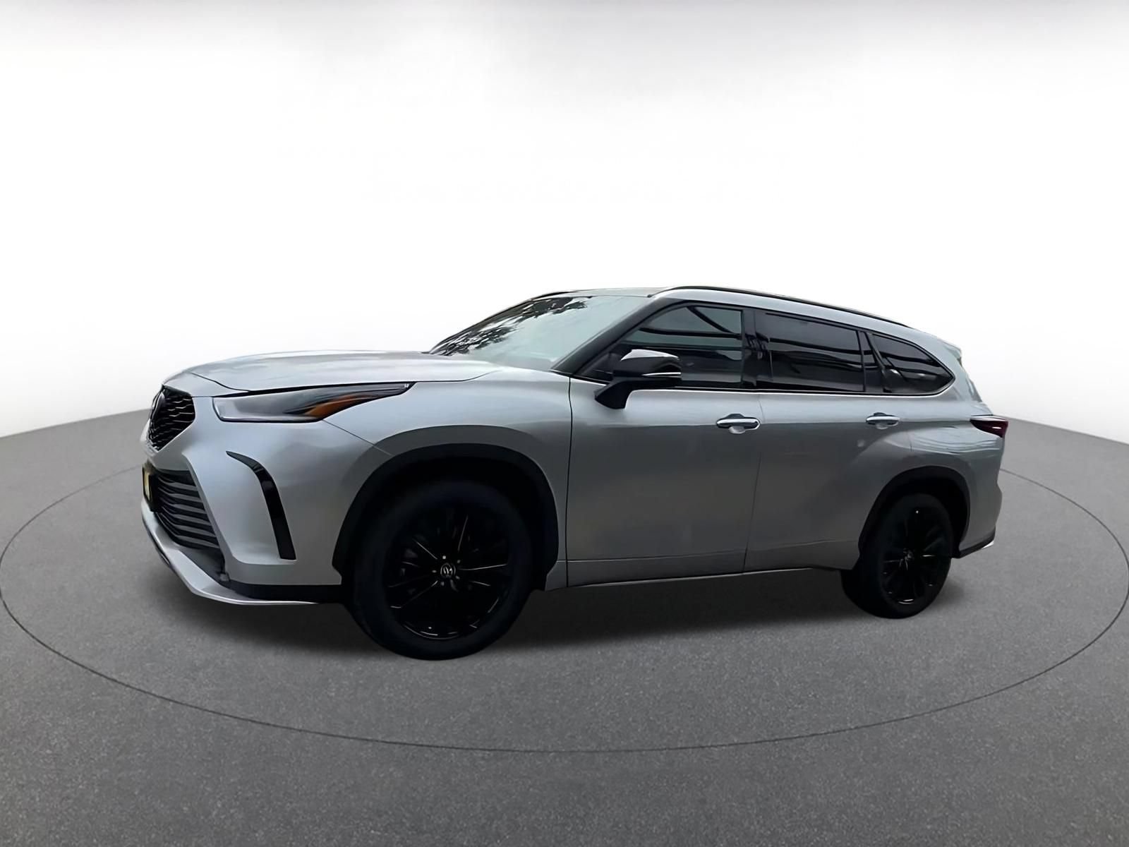Thumbnail: 2025 Toyota Highlander - 8