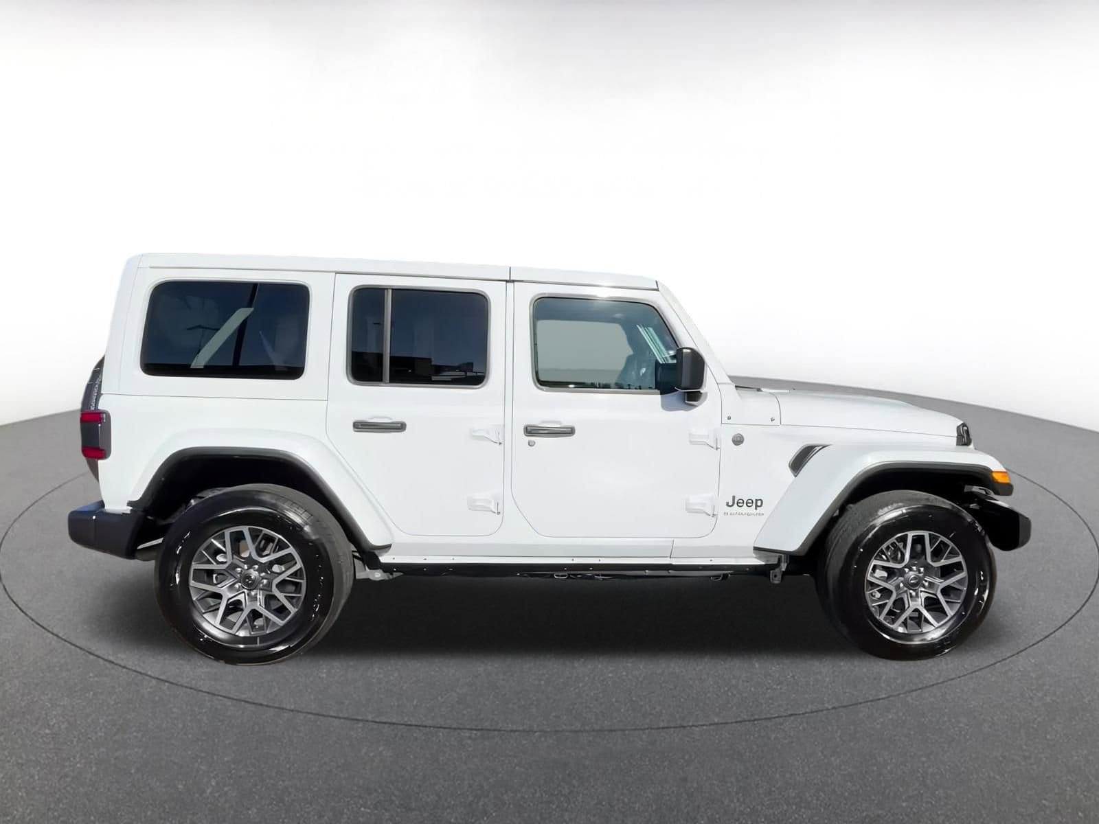 Thumbnail: 2025 Jeep Wrangler - 16
