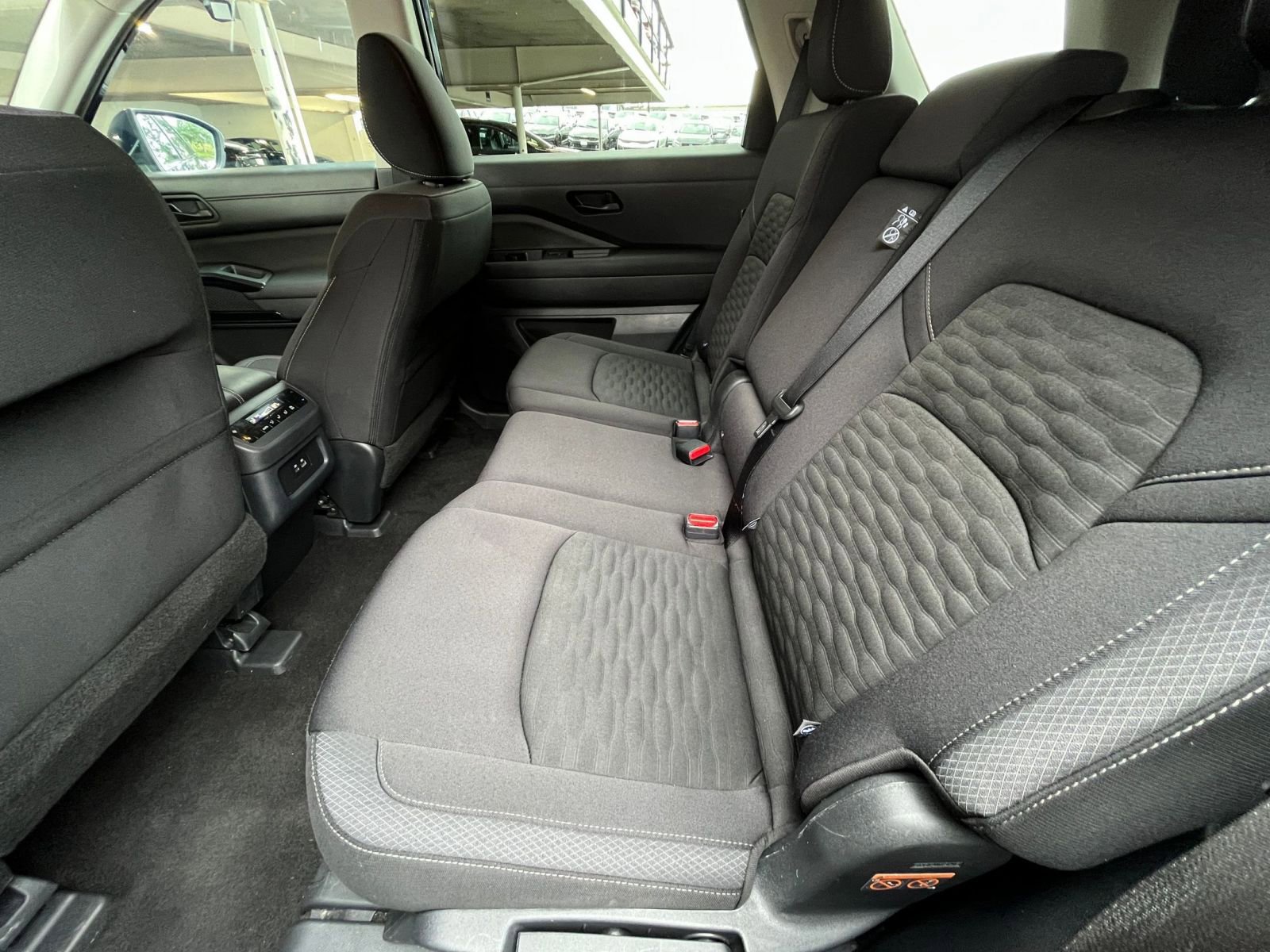 Thumbnail: 2025 Nissan Pathfinder - 28