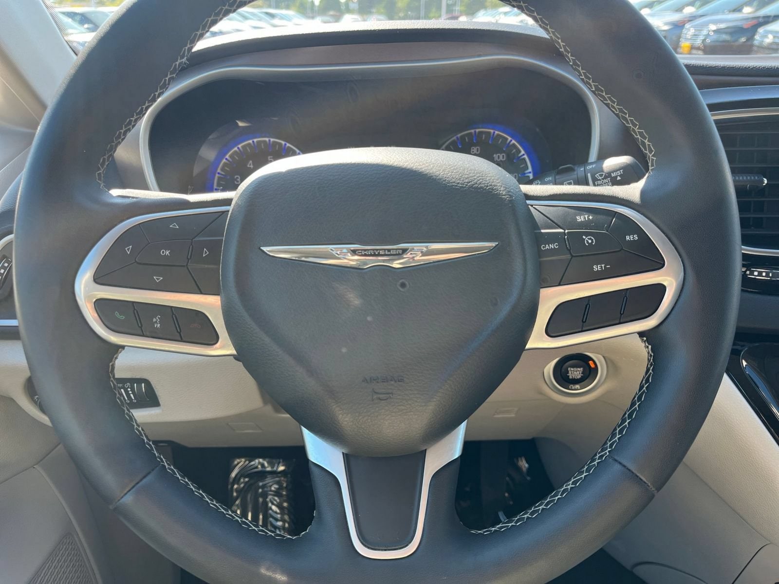 Thumbnail: 2024 Chrysler Voyager - 30