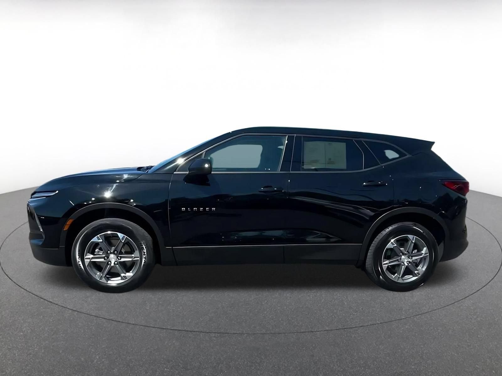 Thumbnail: 2025 Chevrolet Blazer - 9