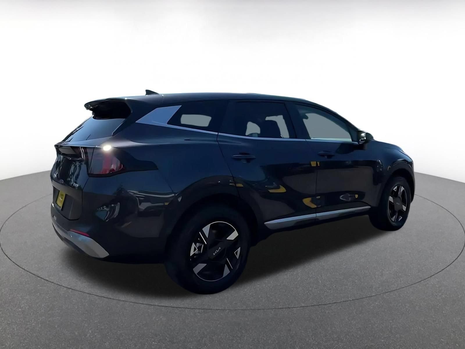 Thumbnail: 2026 Kia Sportage - 12