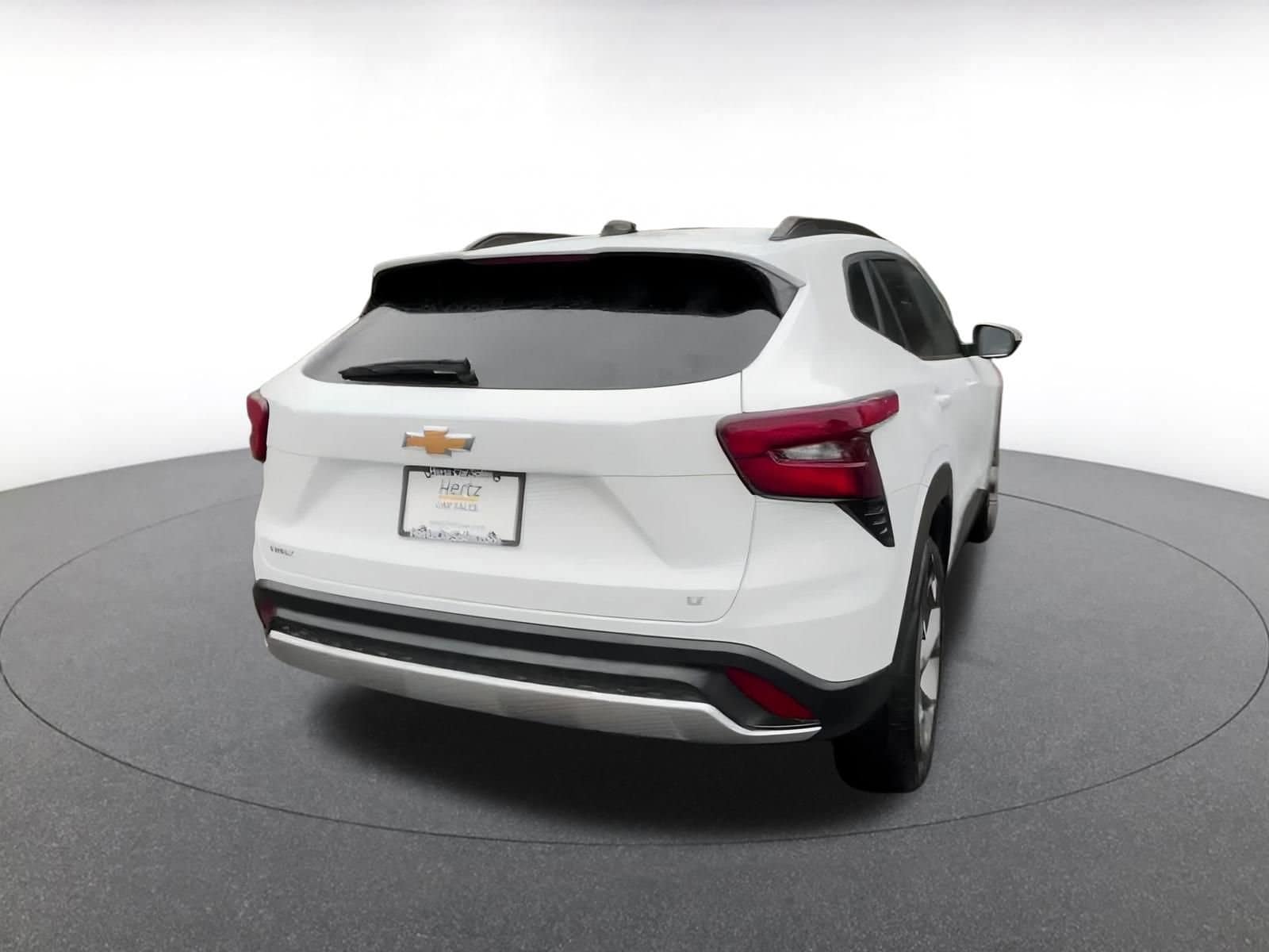 Thumbnail: 2025 Chevrolet Trax - 15