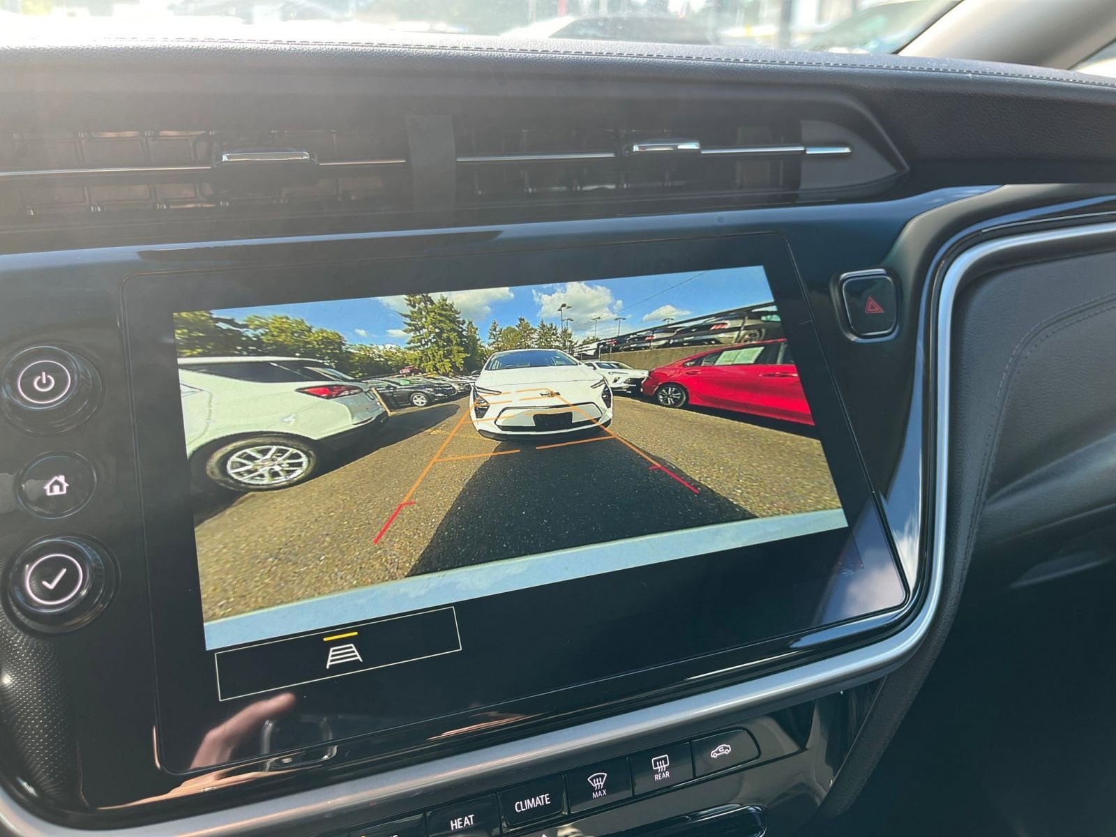 Thumbnail: 2023 Chevrolet Bolt EV - 17