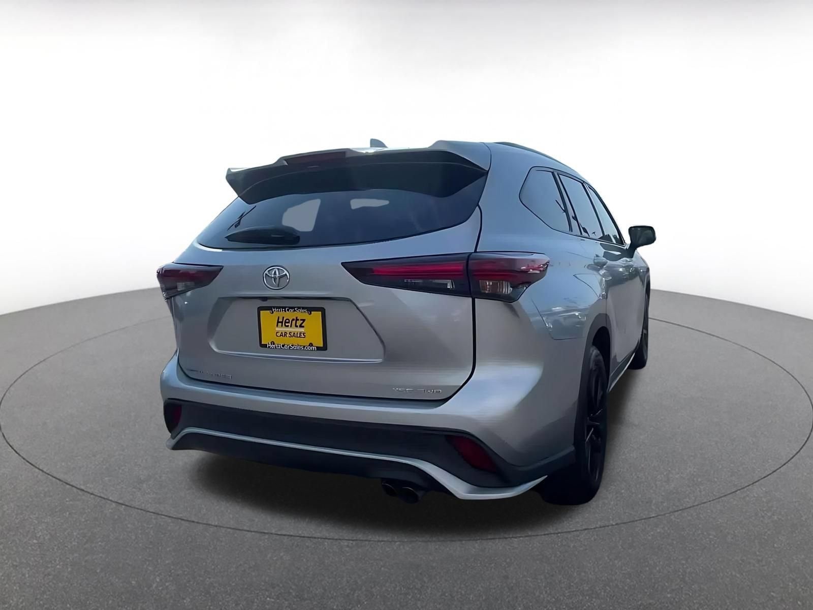 Thumbnail: 2025 Toyota Highlander - 14