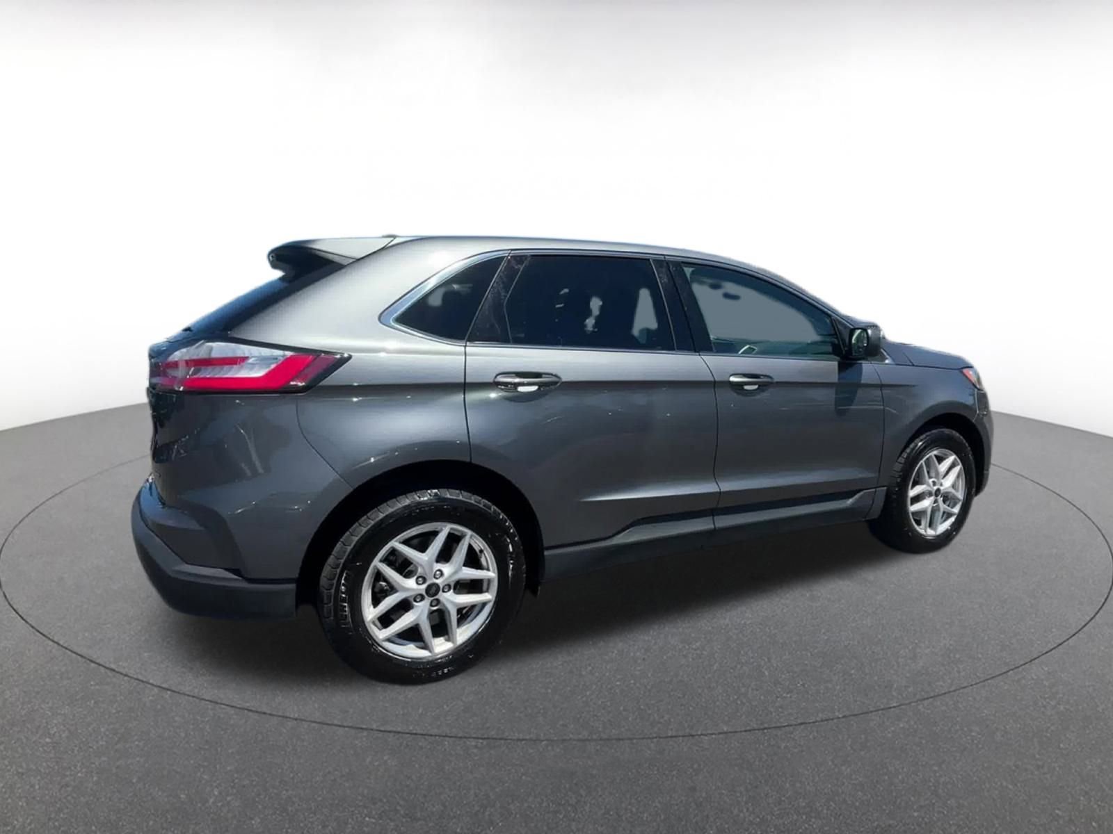 Thumbnail: 2024 Ford Edge - 15