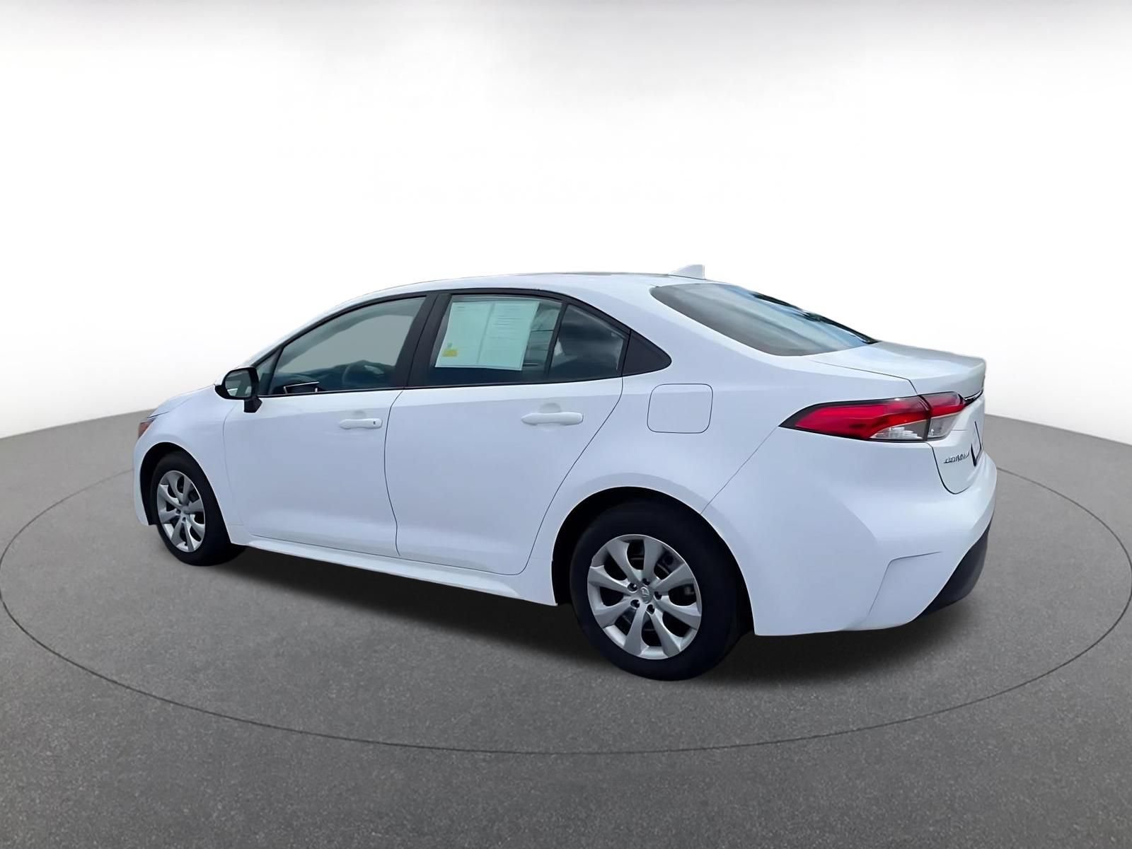 Thumbnail: 2025 Toyota Corolla - 10